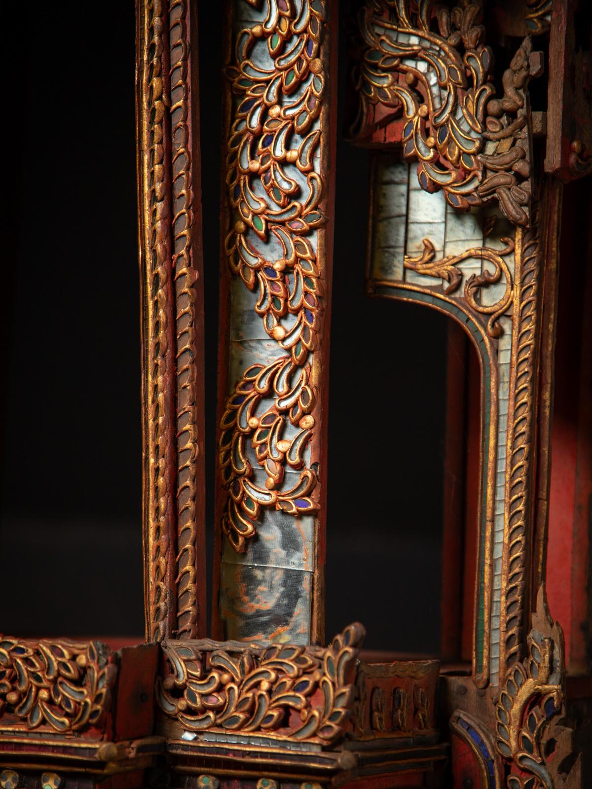 19e siècle Grand autel antique de Bouddha birman de Birmanie en vente 11