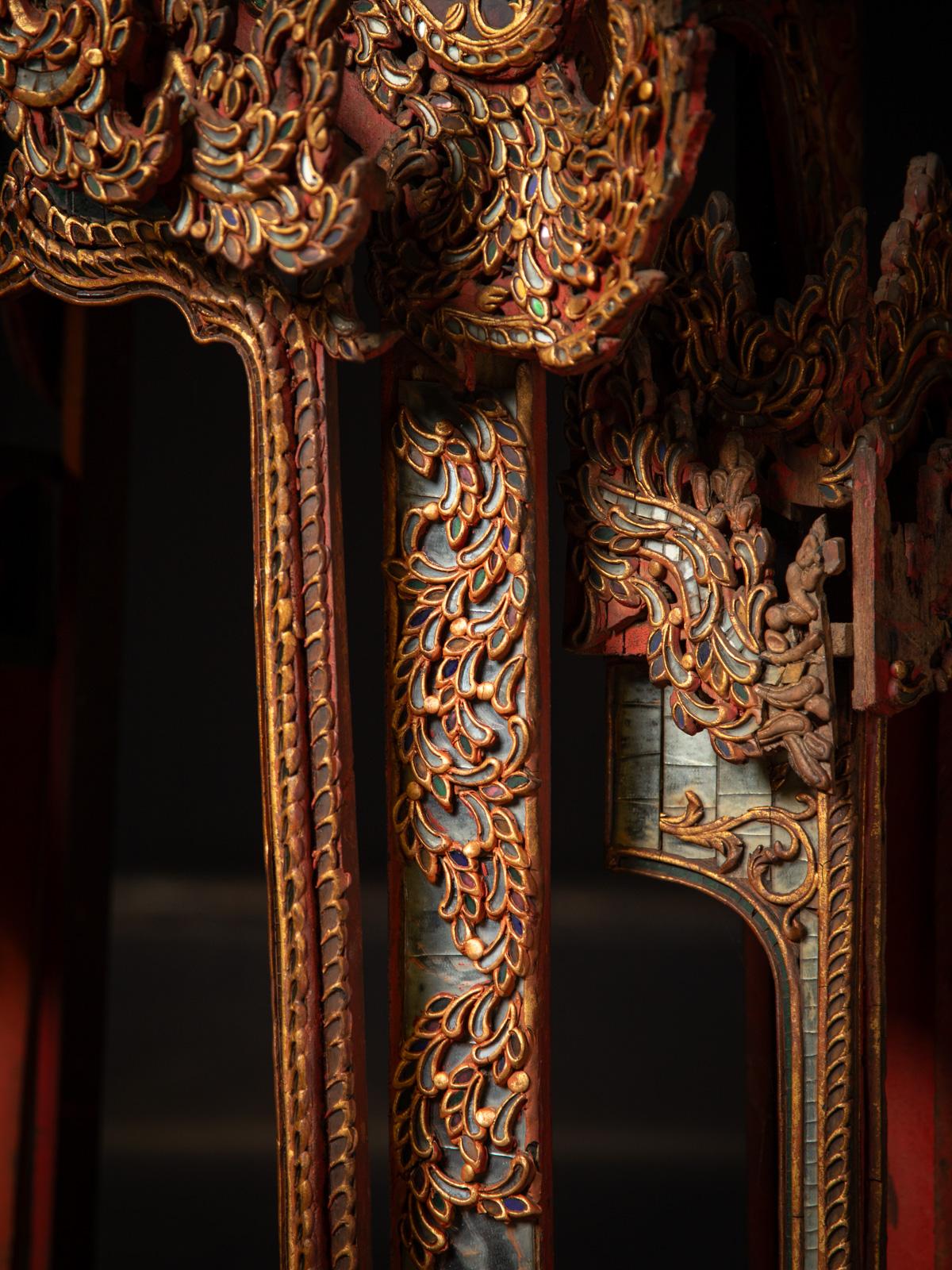 19e siècle Grand autel antique de Bouddha birman de Birmanie en vente 12