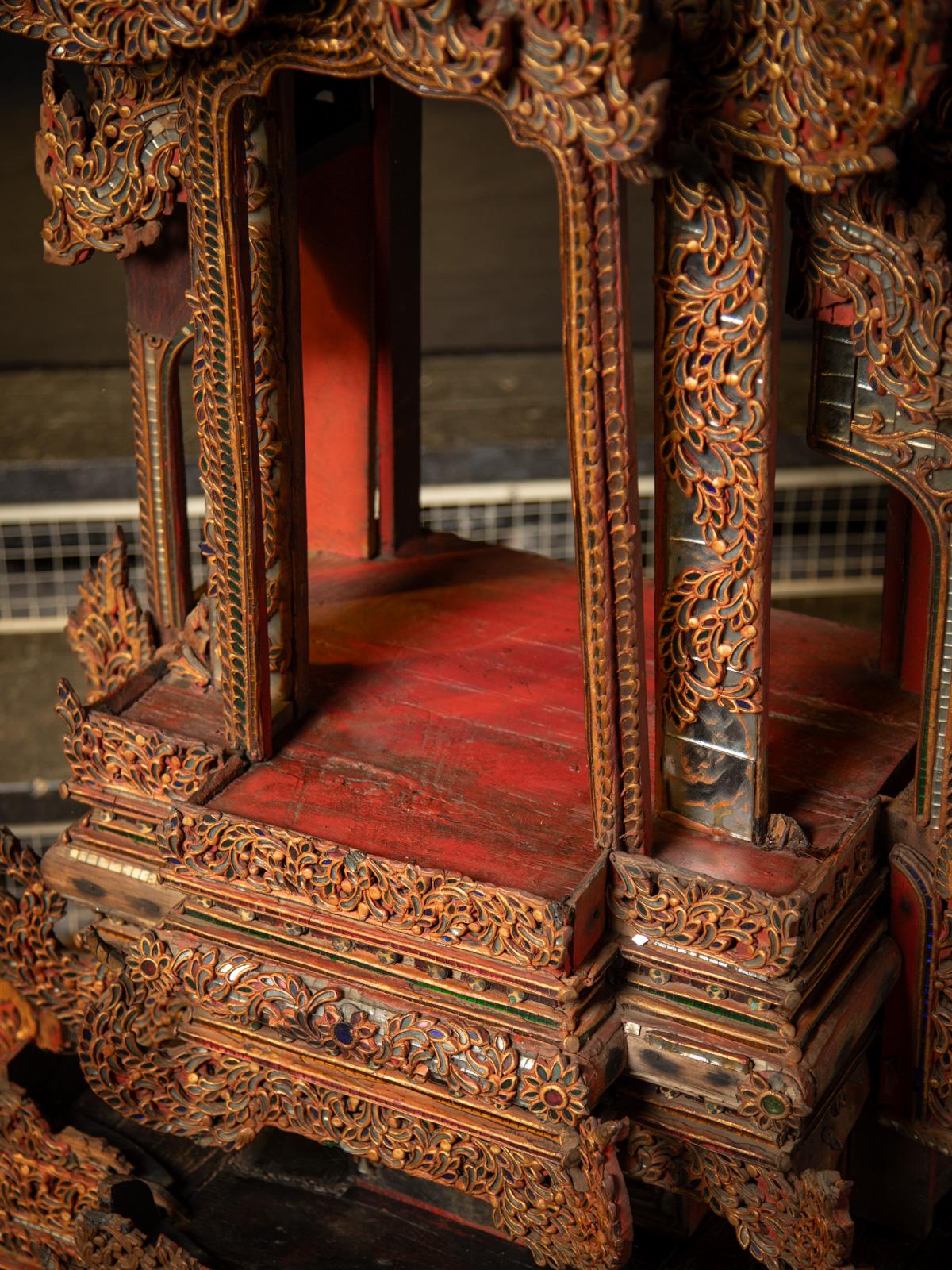 XIXe siècle 19e siècle Grand autel antique de Bouddha birman de Birmanie en vente