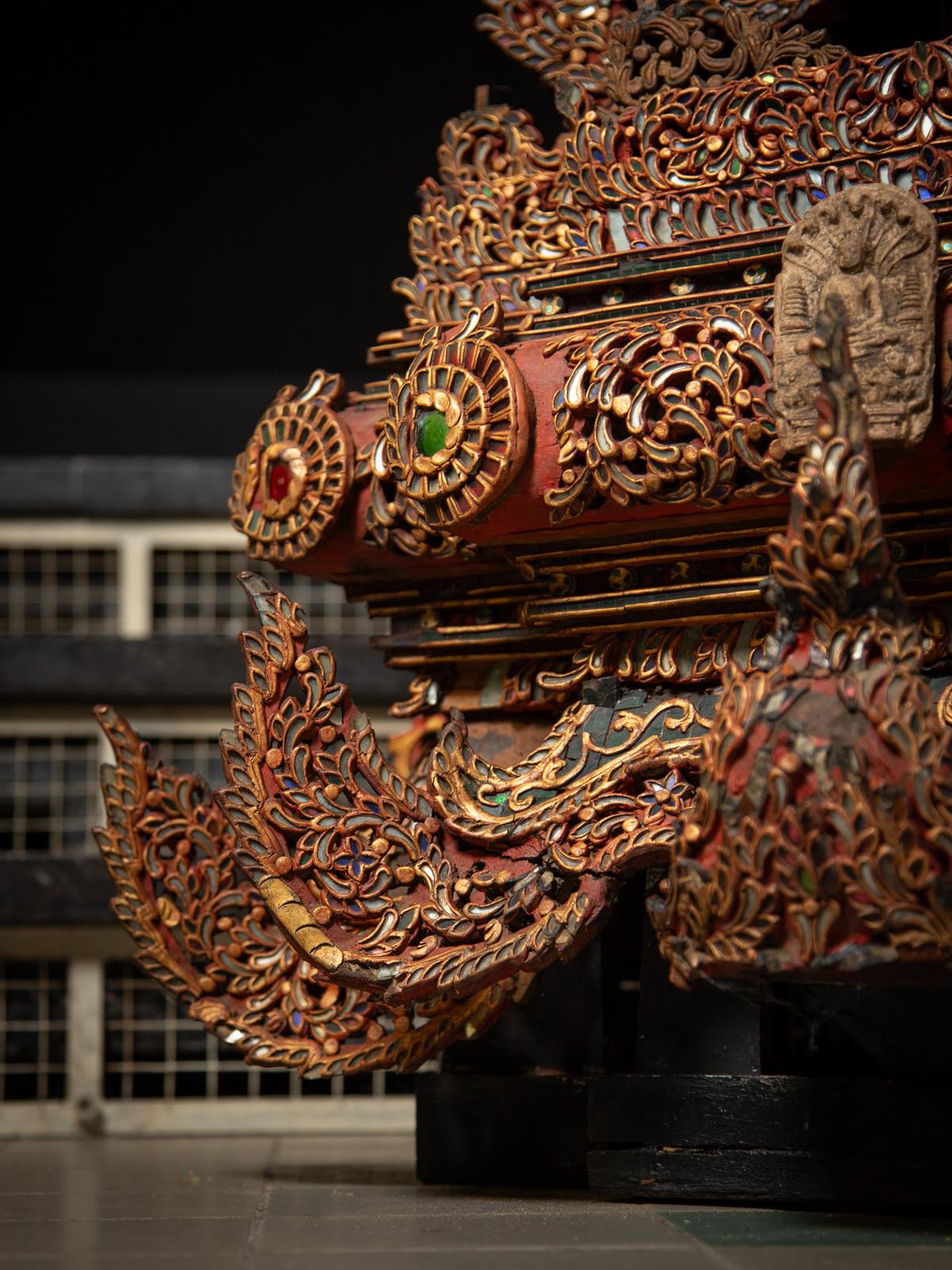 19e siècle Grand autel antique de Bouddha birman de Birmanie en vente 2