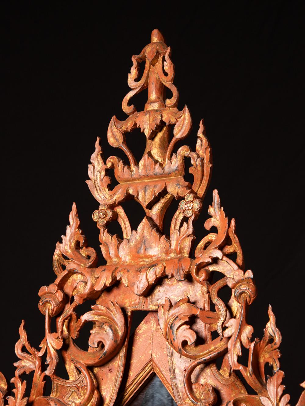 19. Jahrhundert Großer antiker birmanischer Spiegel in Holzrahmen aus Birma (Birmanisch) im Angebot