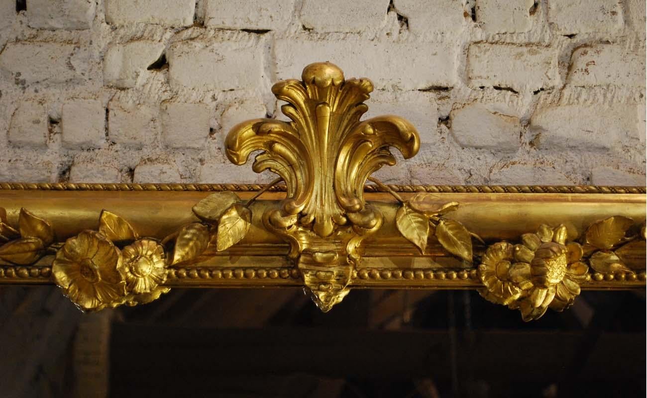 19th Century Large Antique French Louis Philippe Gold Leaf Mirror In Good Condition In Casteren, NL