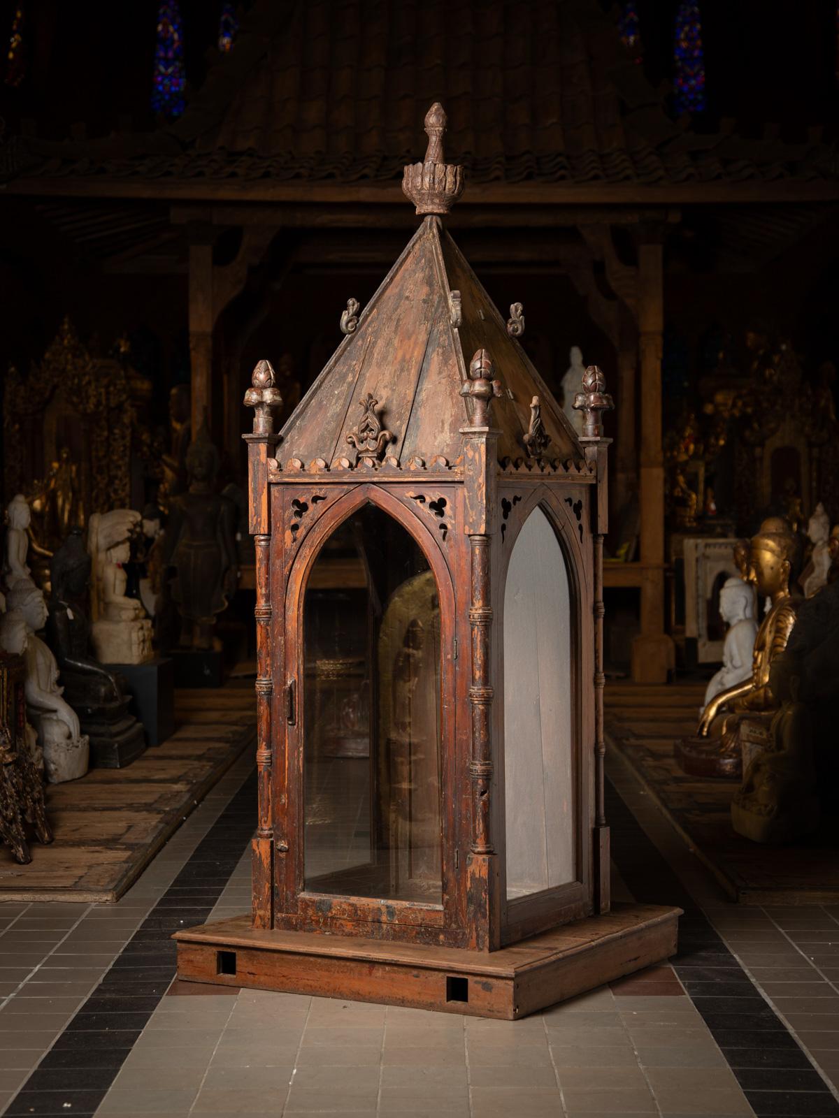19th century Large antique Indian wooden Temple from India - Original Buddhas For Sale 2