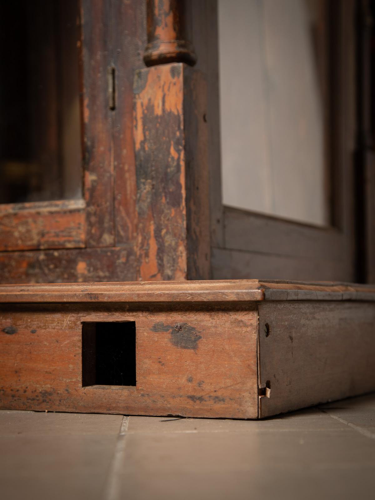 19th century Large antique Indian wooden Temple from India - Original Buddhas For Sale 3