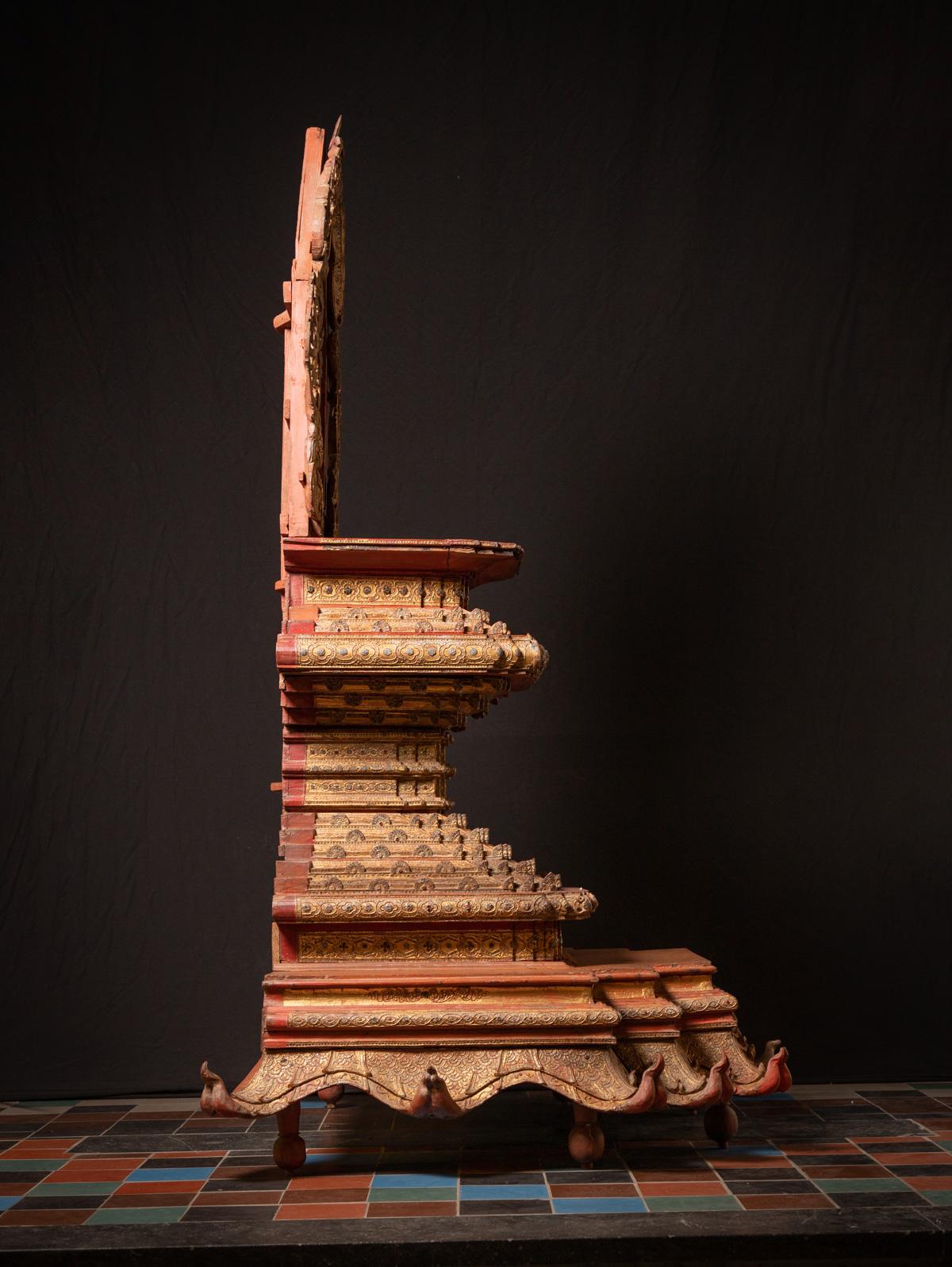 19ème siècle Grand trône birman antique en bois de Birmanie en vente 9