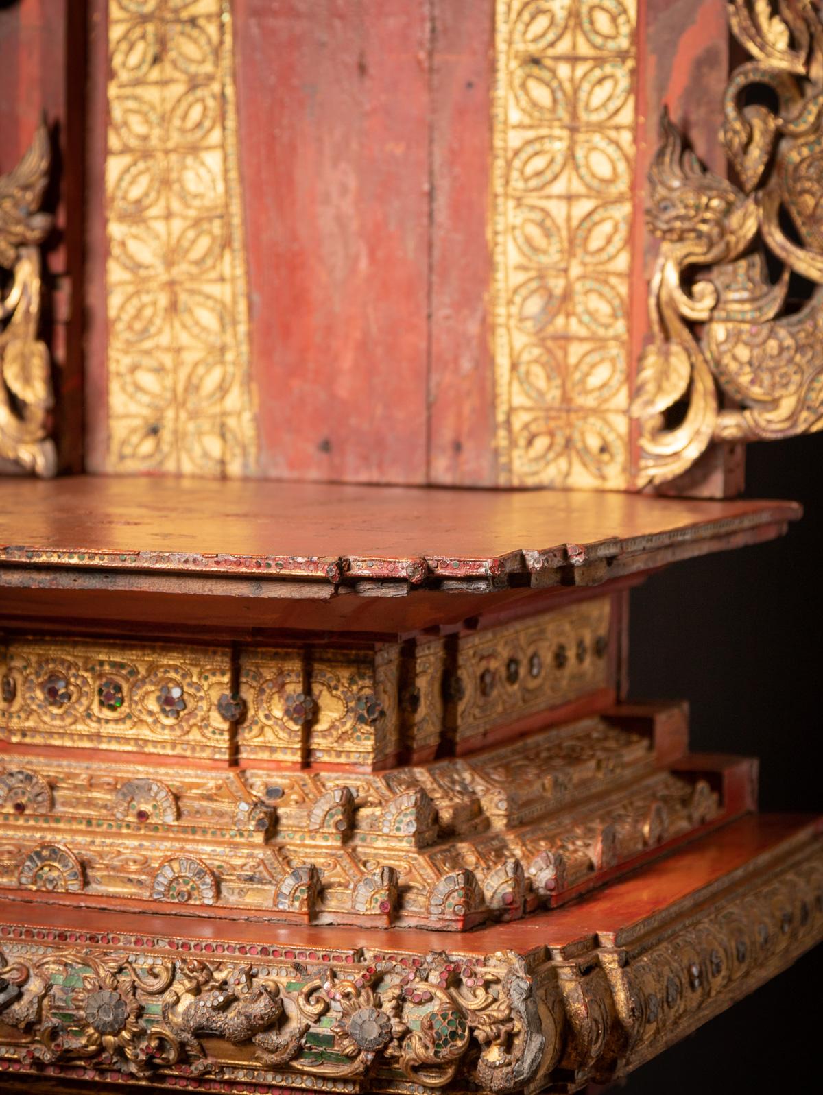 19ème siècle Grand trône birman antique en bois de Birmanie en vente 1