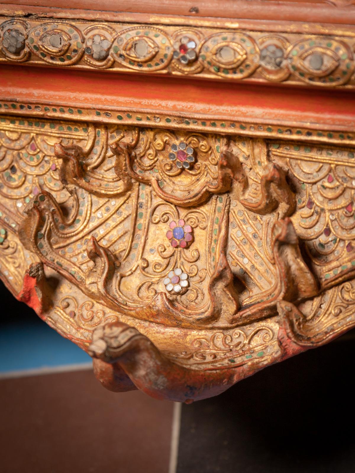 19ème siècle Grand trône birman antique en bois de Birmanie en vente 3