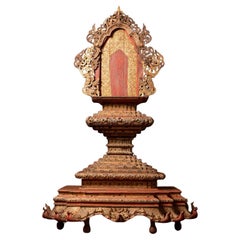 19ème siècle Grand trône birman antique en bois de Birmanie