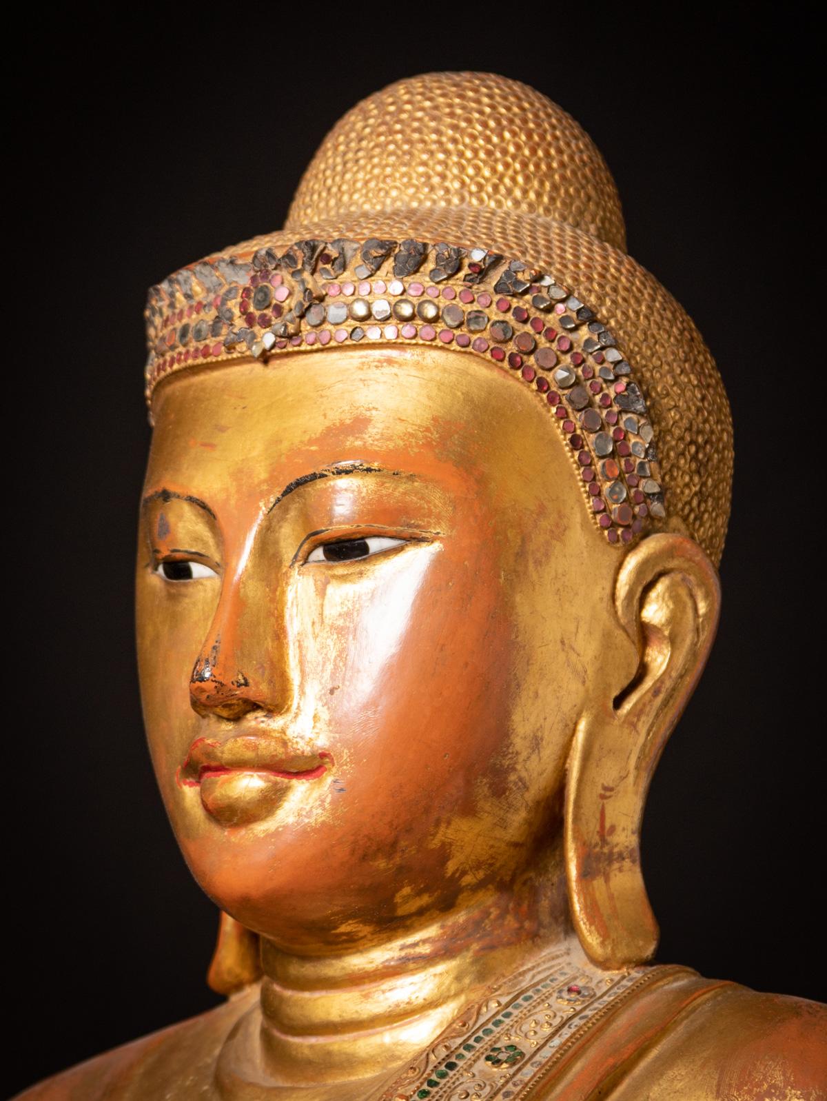 Siglo XIX Gran estatua antigua de madera de Buda de Mandalay procedente de Birmania en venta 5