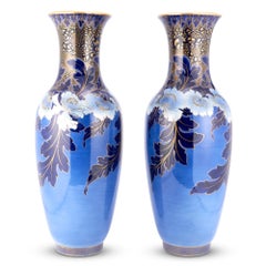 Jarrones / Urnas Grandes Pintados a Mano y Dorados Estilo Art Nouveau Siglo XIX