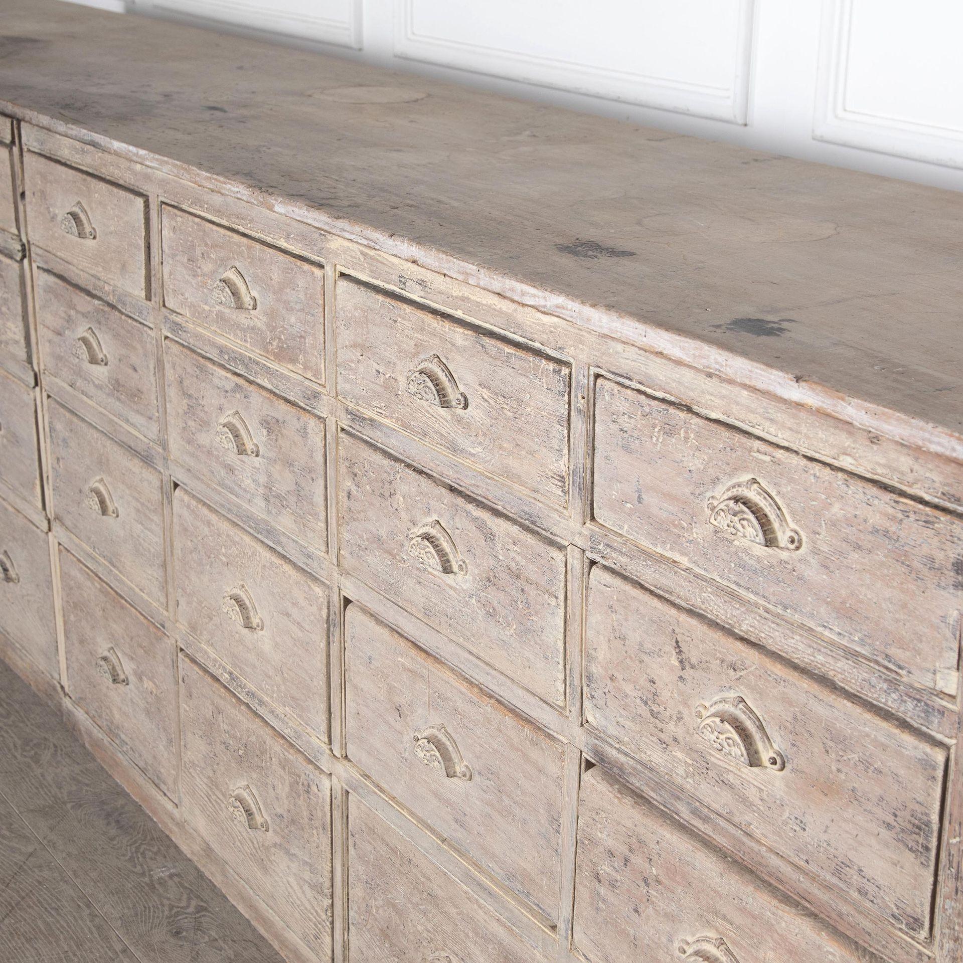 19th Century Large Bank of Drawers In Good Condition For Sale In Gloucestershire, GB