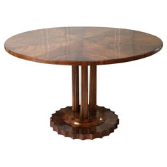 19th Century Fine Large Biedermeier Walnut Table. Vienna, c. 1825.