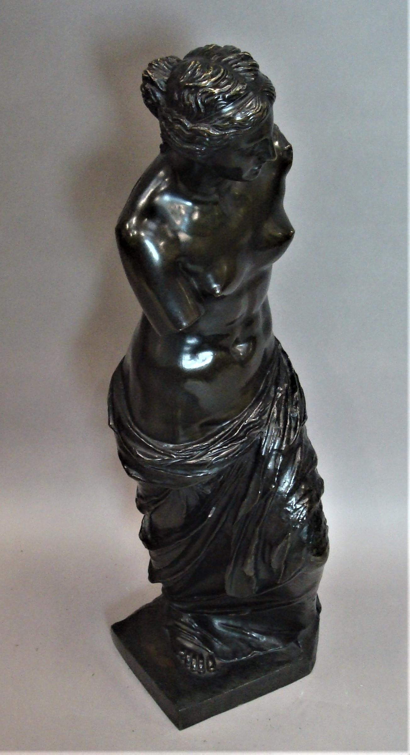 19th Century Large Bronze Grand Tour Sculpture of Venus de Milo For Sale 4