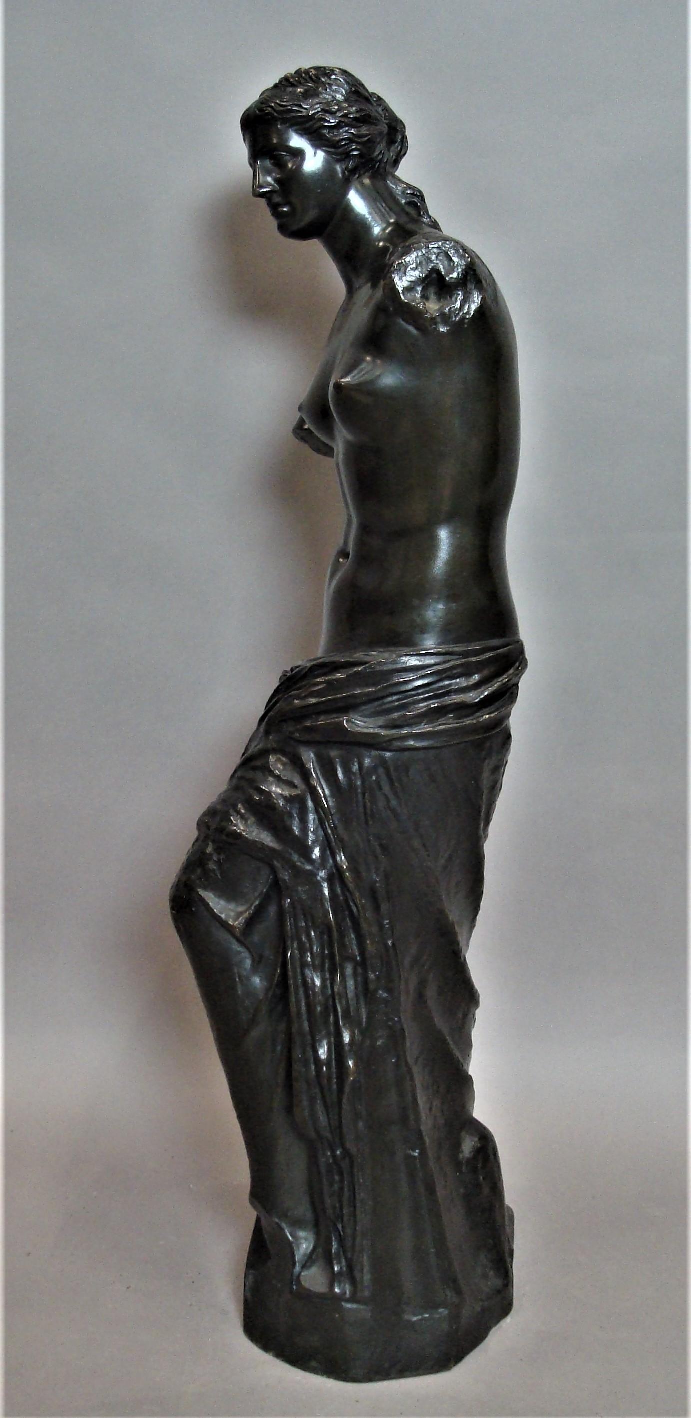 19th Century Large Bronze Grand Tour Sculpture of Venus de Milo In Good Condition For Sale In Moreton-in-Marsh, Gloucestershire