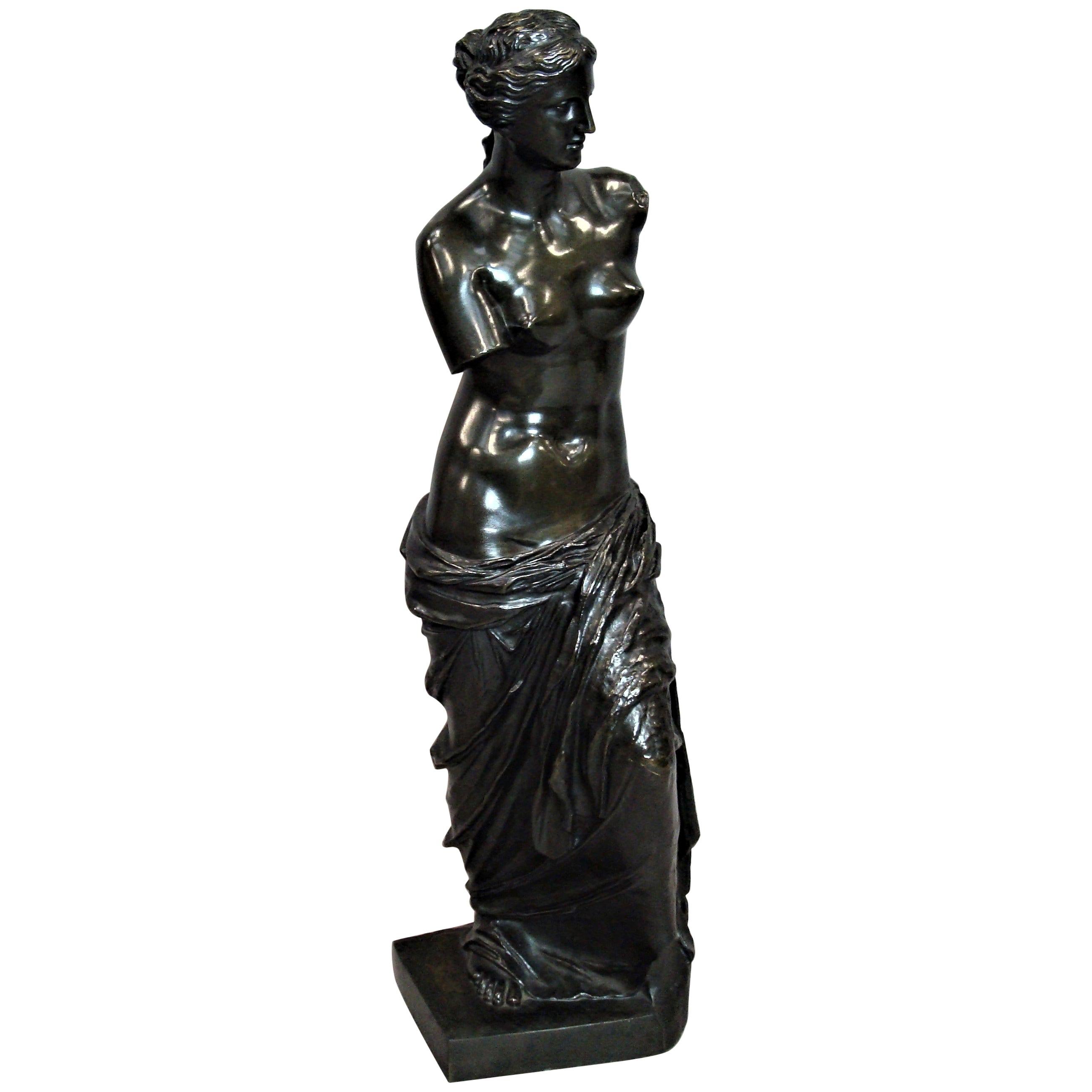 19th Century Large Bronze Grand Tour Sculpture of Venus de Milo For Sale