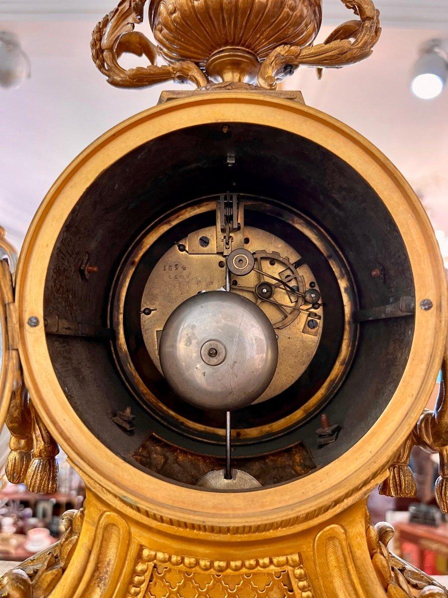19th Century Large C. Vernet Mantel Clock in Gilt Bronze For Sale 4