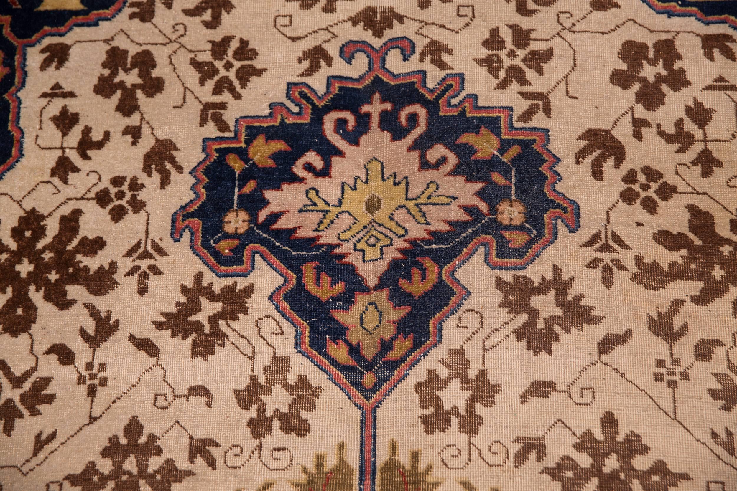 Großer Täbriz-Teppich aus dem 19. Jahrhundert (Ägyptisch) im Angebot