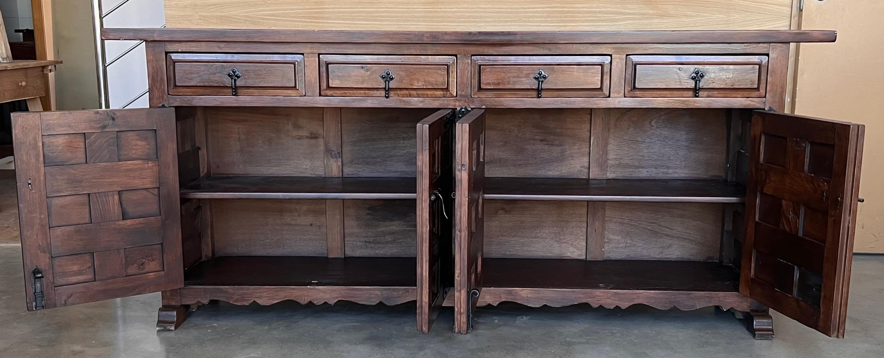 19th Century Large Catalan Spanish Baroque Walnut Tuscan Credenza or Buffet For Sale 1