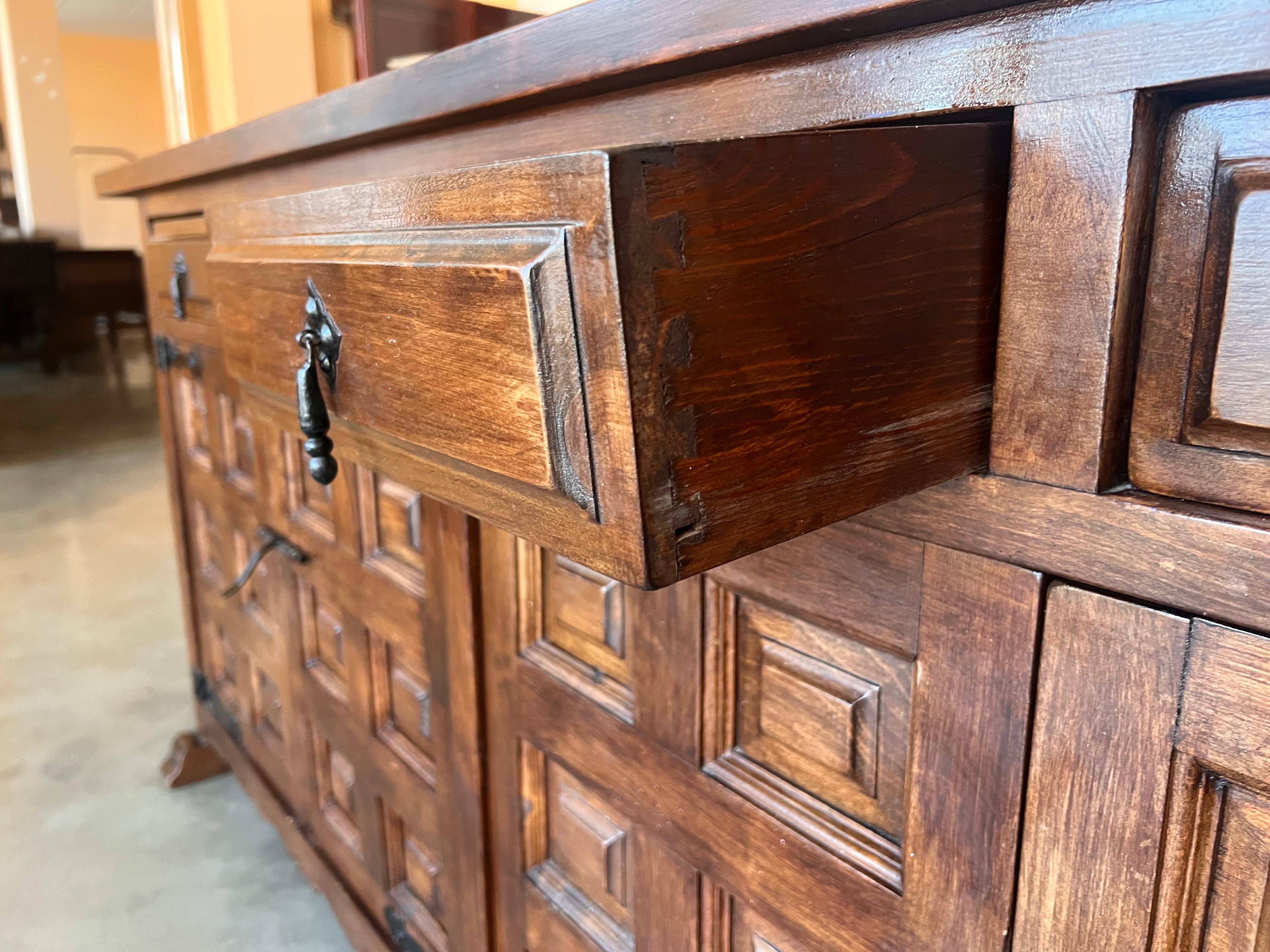 19th Century Large Catalan Spanish Baroque Walnut Tuscan Credenza or Buffet For Sale 3