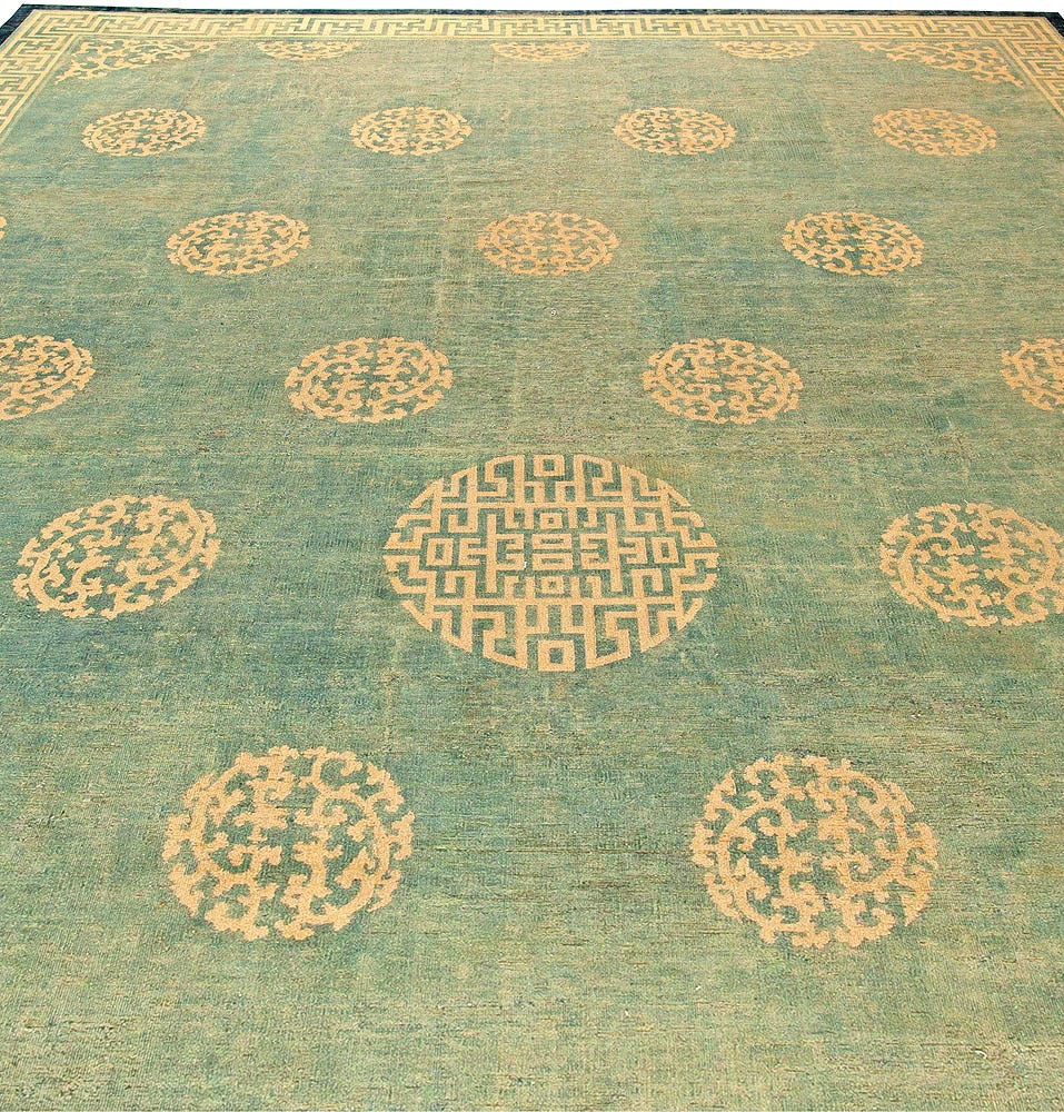 19th Century Large Chinese Green Rug size adjusted In Good Condition For Sale In New York, NY