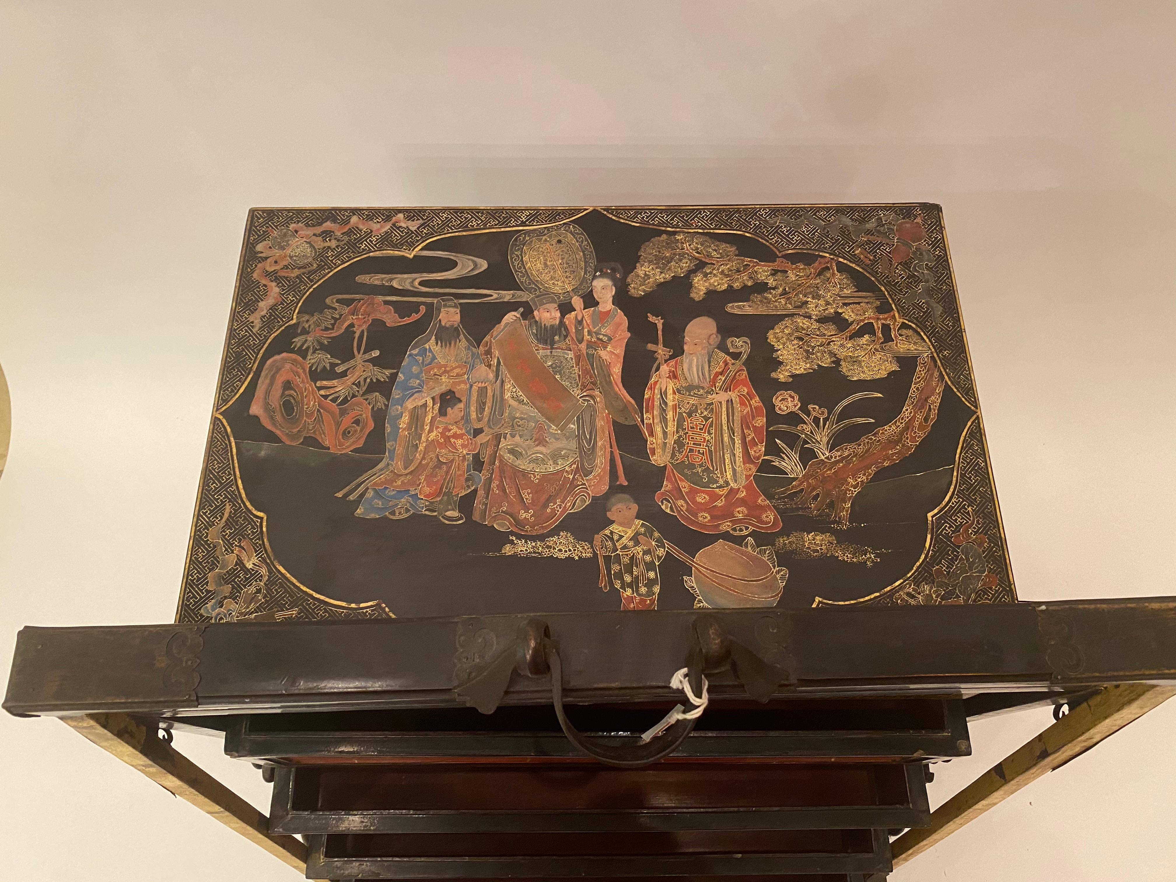19th Century Large Chinese Lacquer Wedding or Travel Box For Sale 6