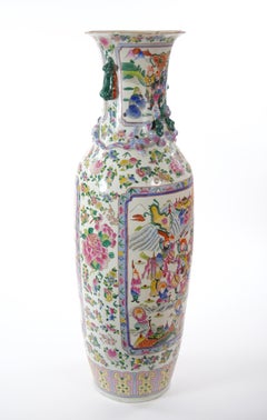 Große chinesische Famille Verte-Stehlampe aus Porzellan des 19. Jahrhunderts