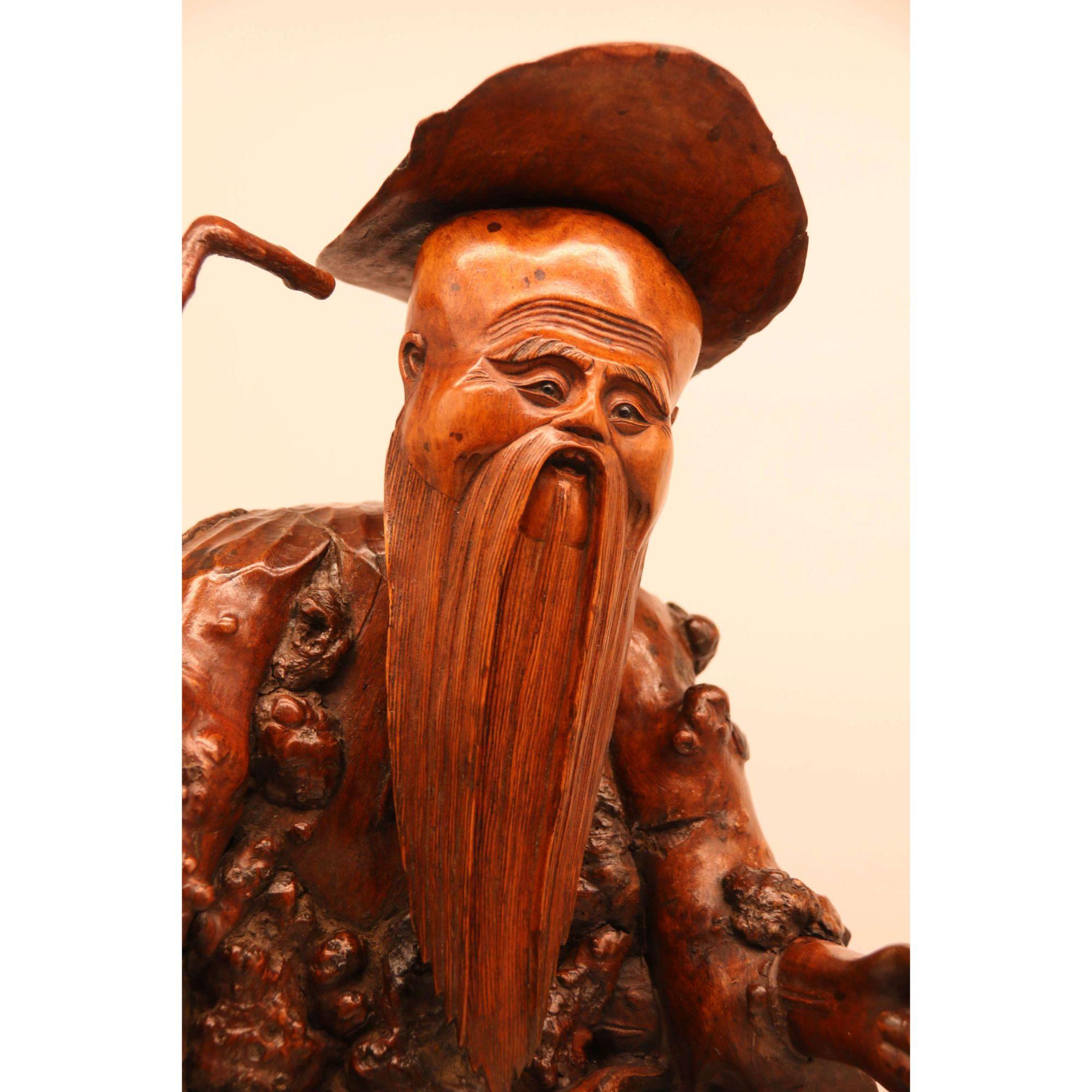 Bois Grande sculpture chinoise en bois du 19ème siècle, vers 1870 en vente