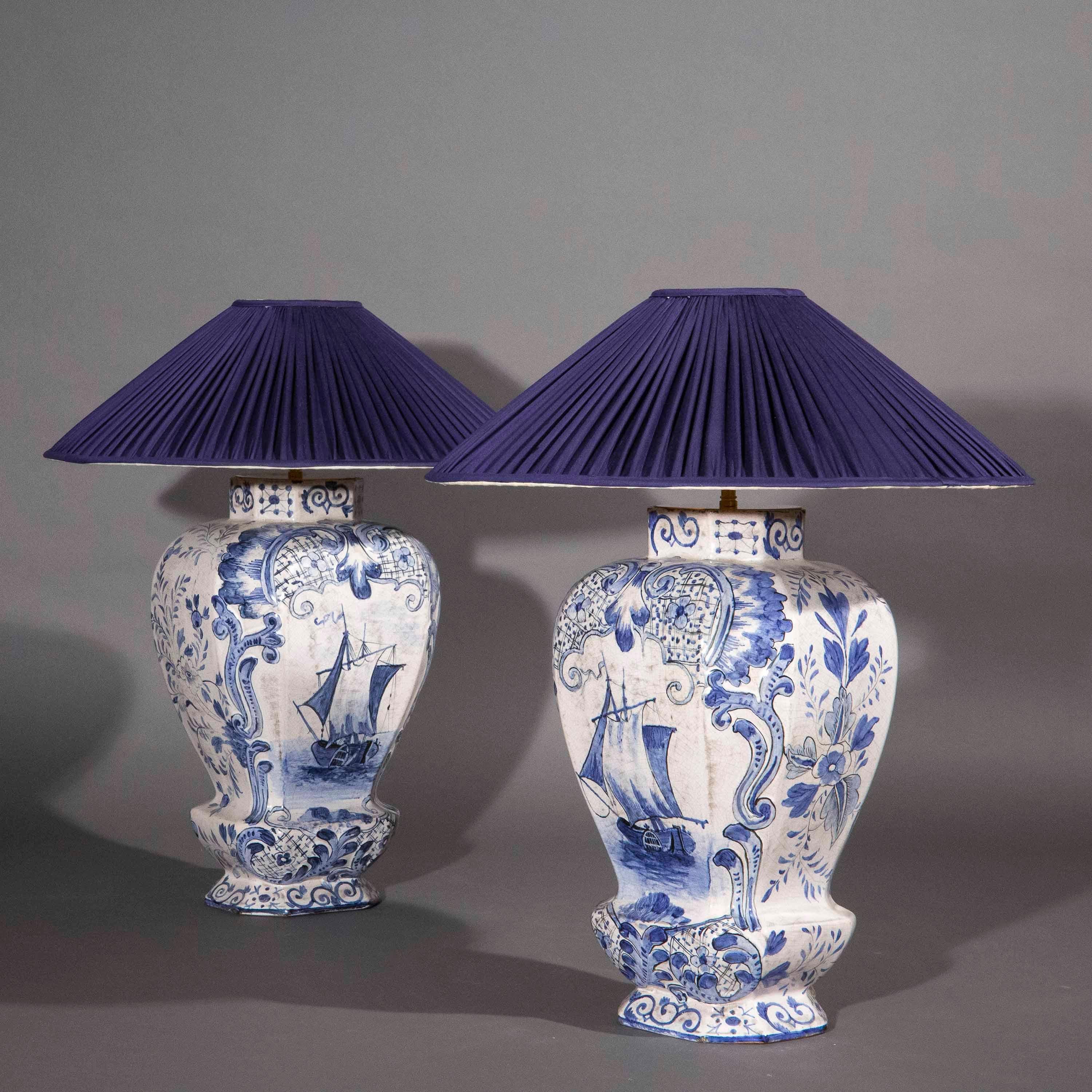 Grandes lampes à vase de Delft du 19e siècle en vente 2