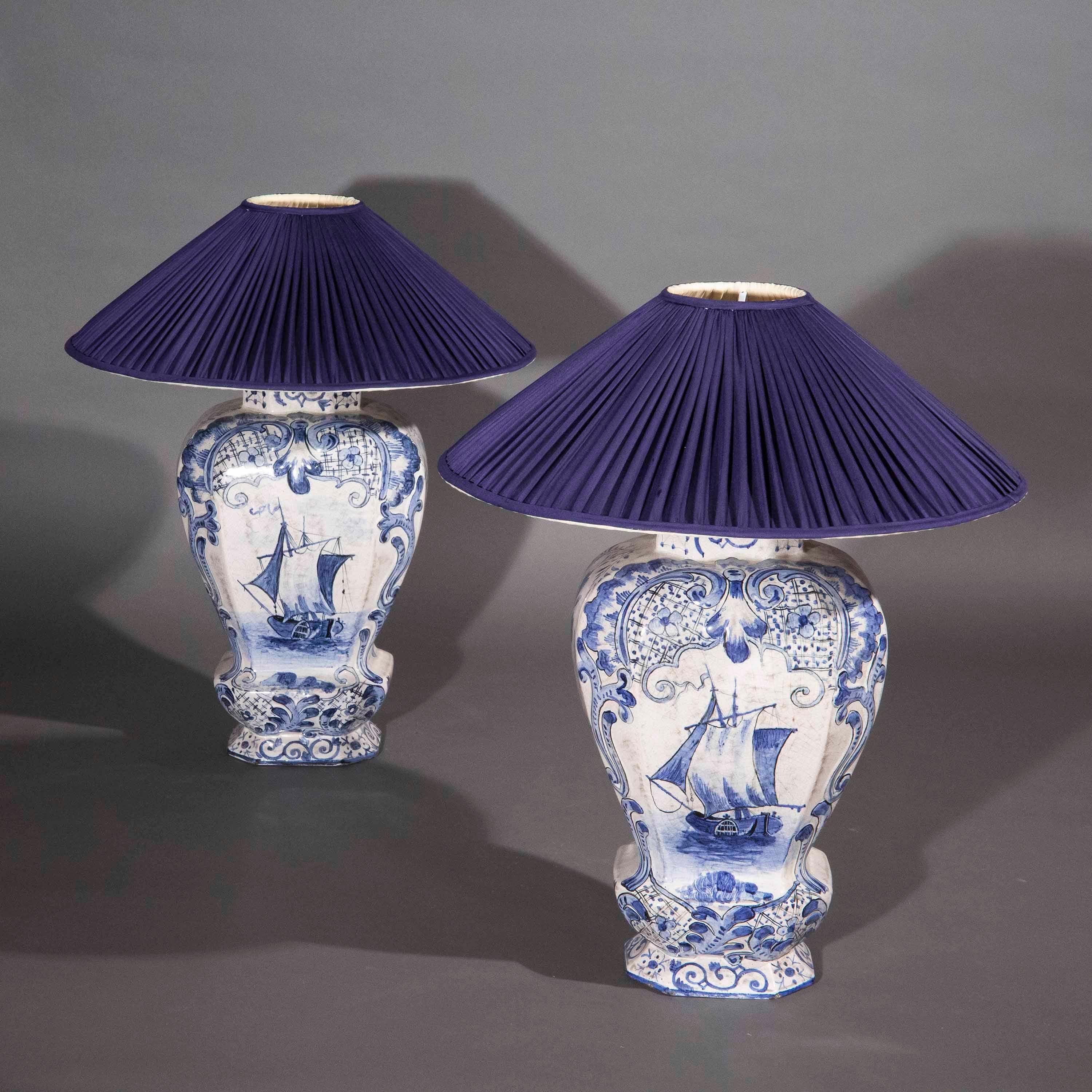 Grandes lampes à vase de Delft du 19e siècle en vente 3