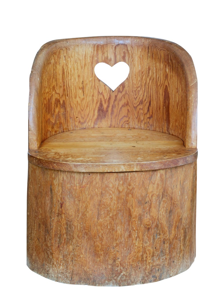 19th Century Large Dugout Rustic Pine Chair For Sale at 1stDibs
