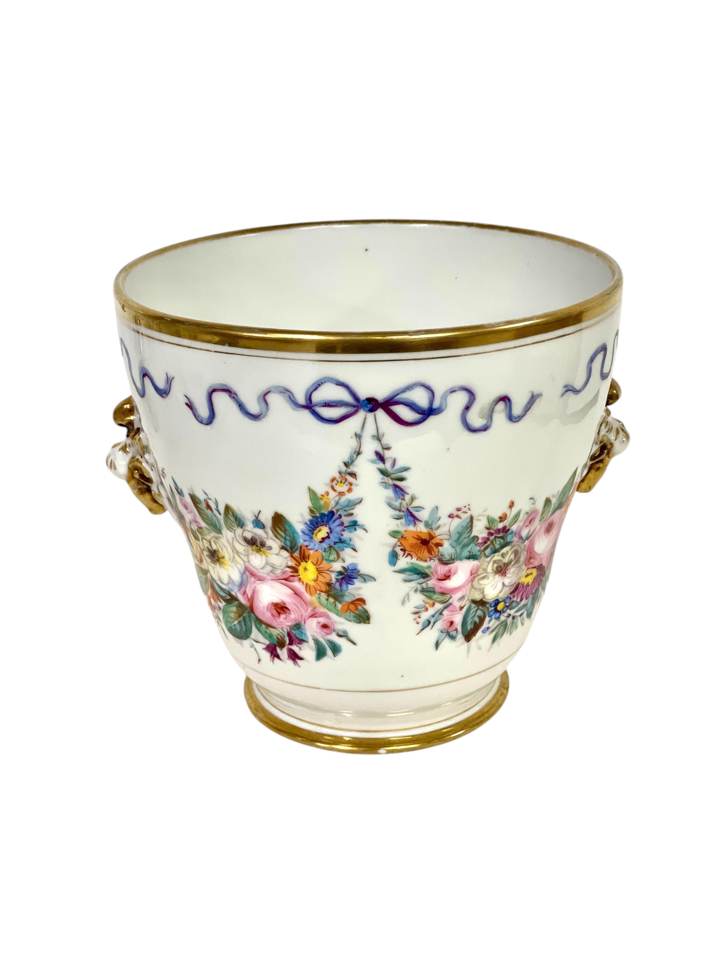 Dorato Vaso o cache-pot del XIX secolo Luigi XVI policromato in vendita