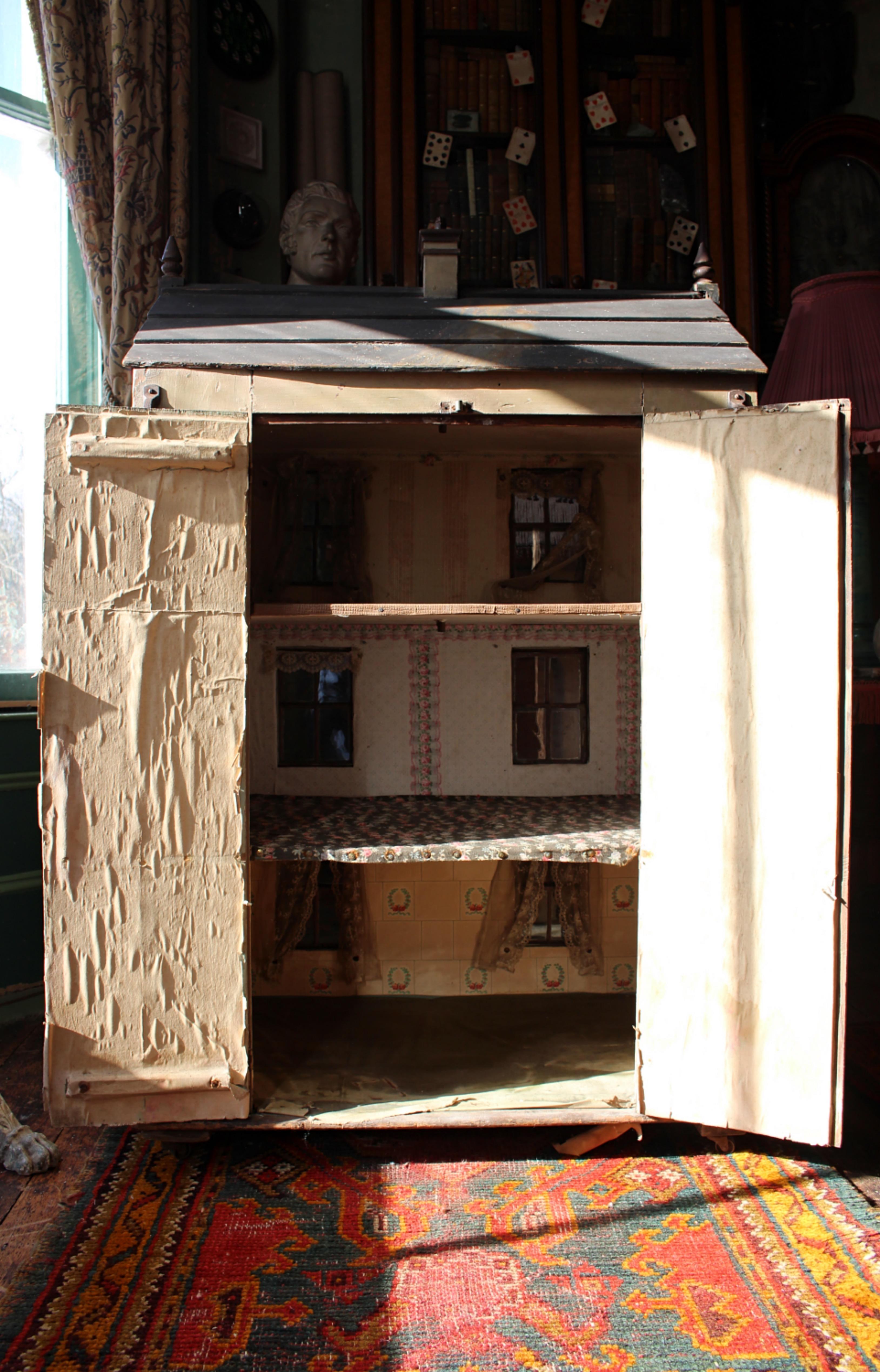 19th Century Large English Victorian Dolls House Original Paint 12