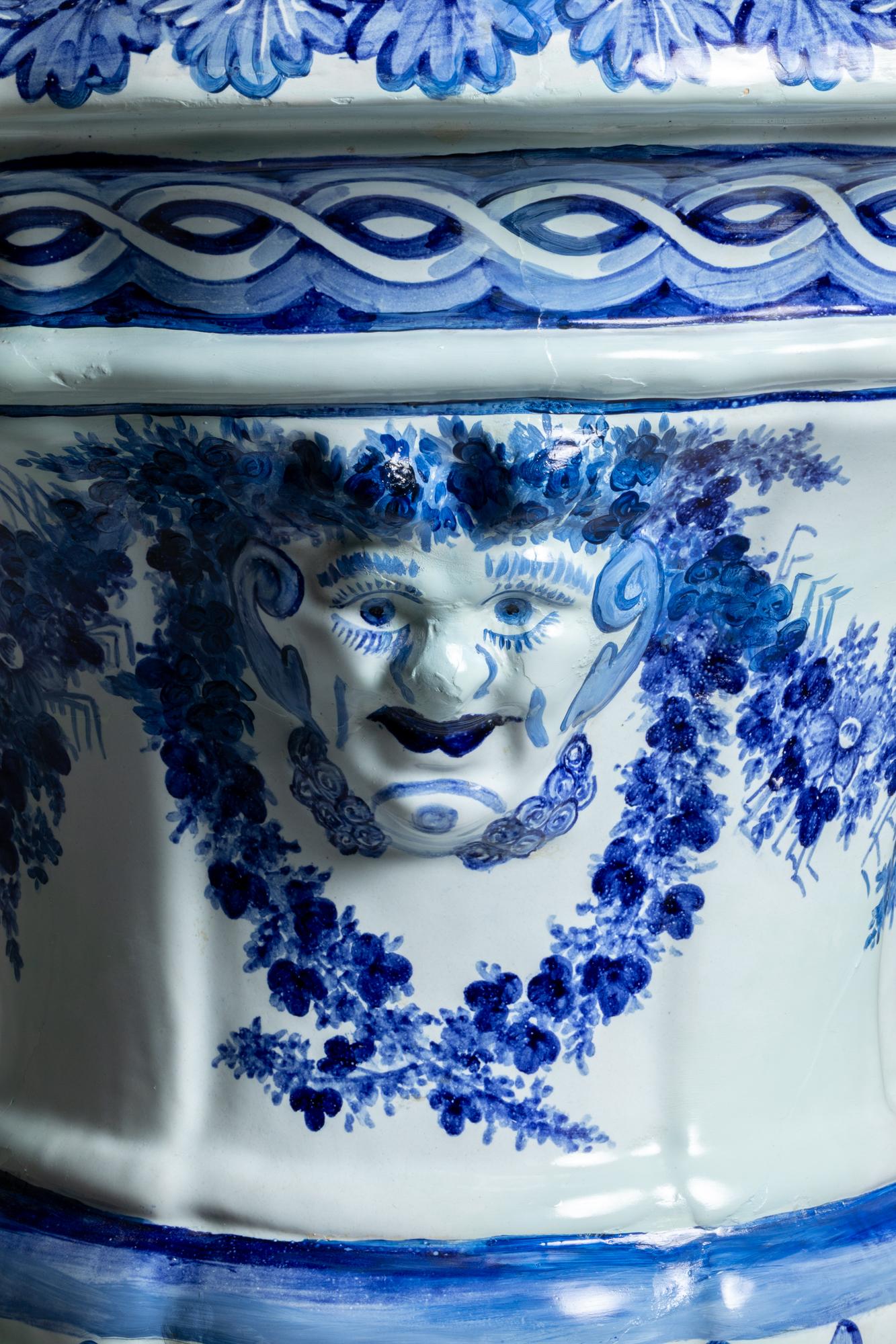 19th Century Large Faience Vase From Viuva Lamego Factory For Sale 1