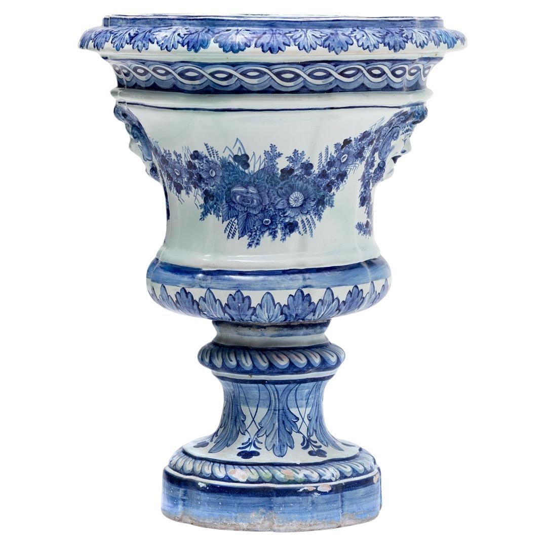 Grande vaso di maiolica del XIX secolo della fabbrica Viuva Lamego