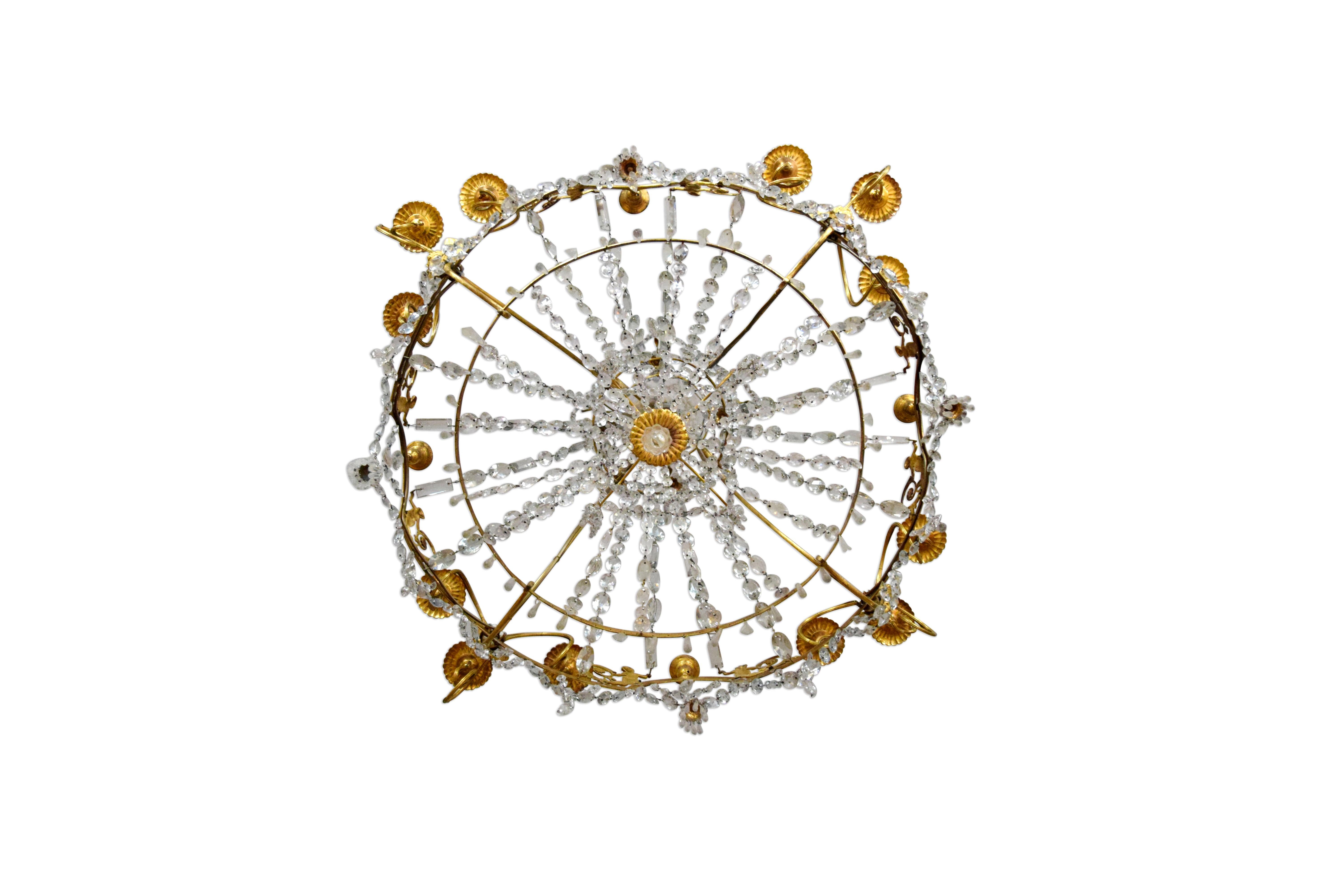 19. Jahrhundert, großer französischer Kronleuchter aus vergoldeter Bronze und Kristall mit zwölf Lichtern im Angebot 7