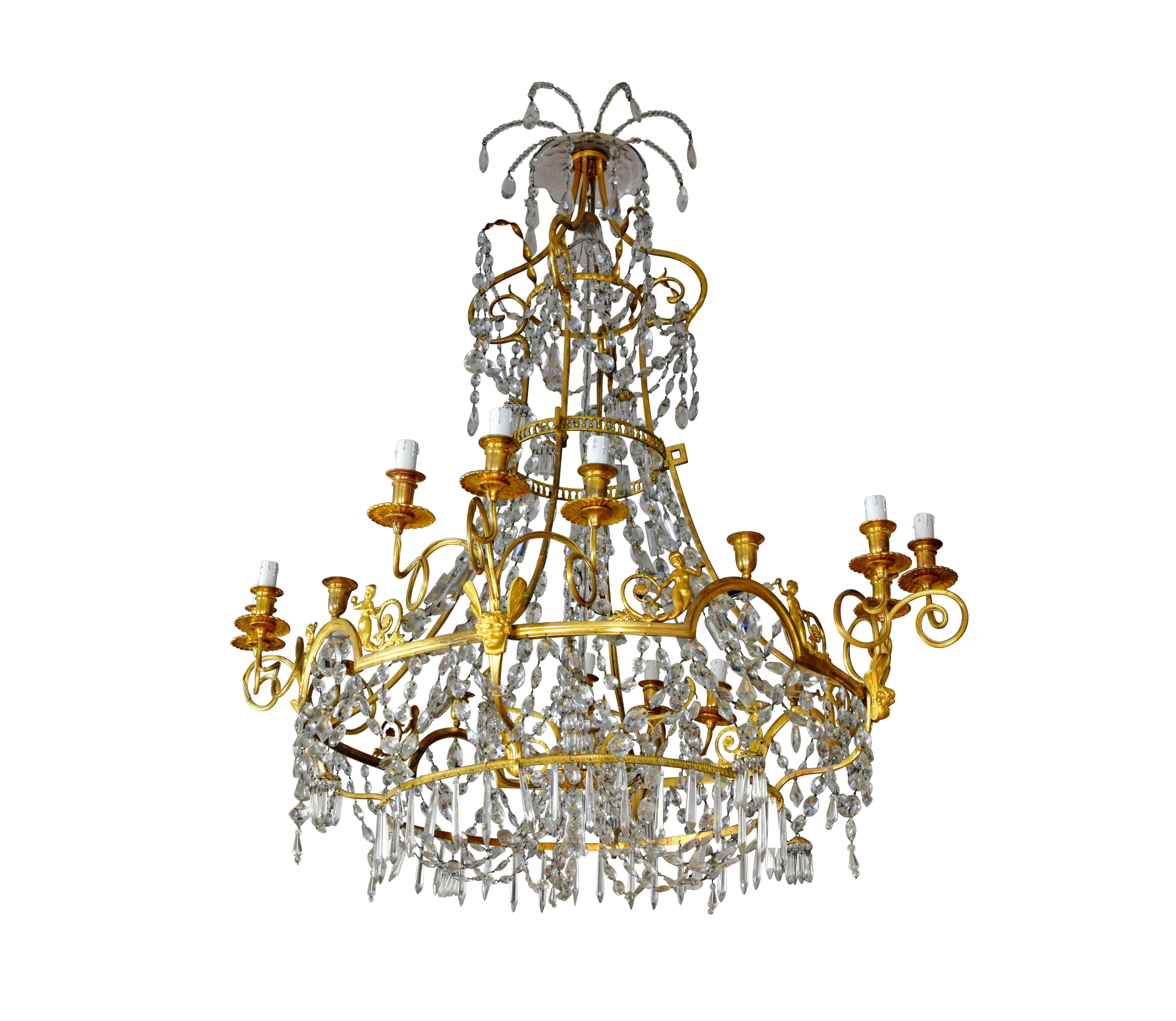 19th Century, Large French Gilt Bronze and Crystal Chandelier with Twelve Lights For Sale 1