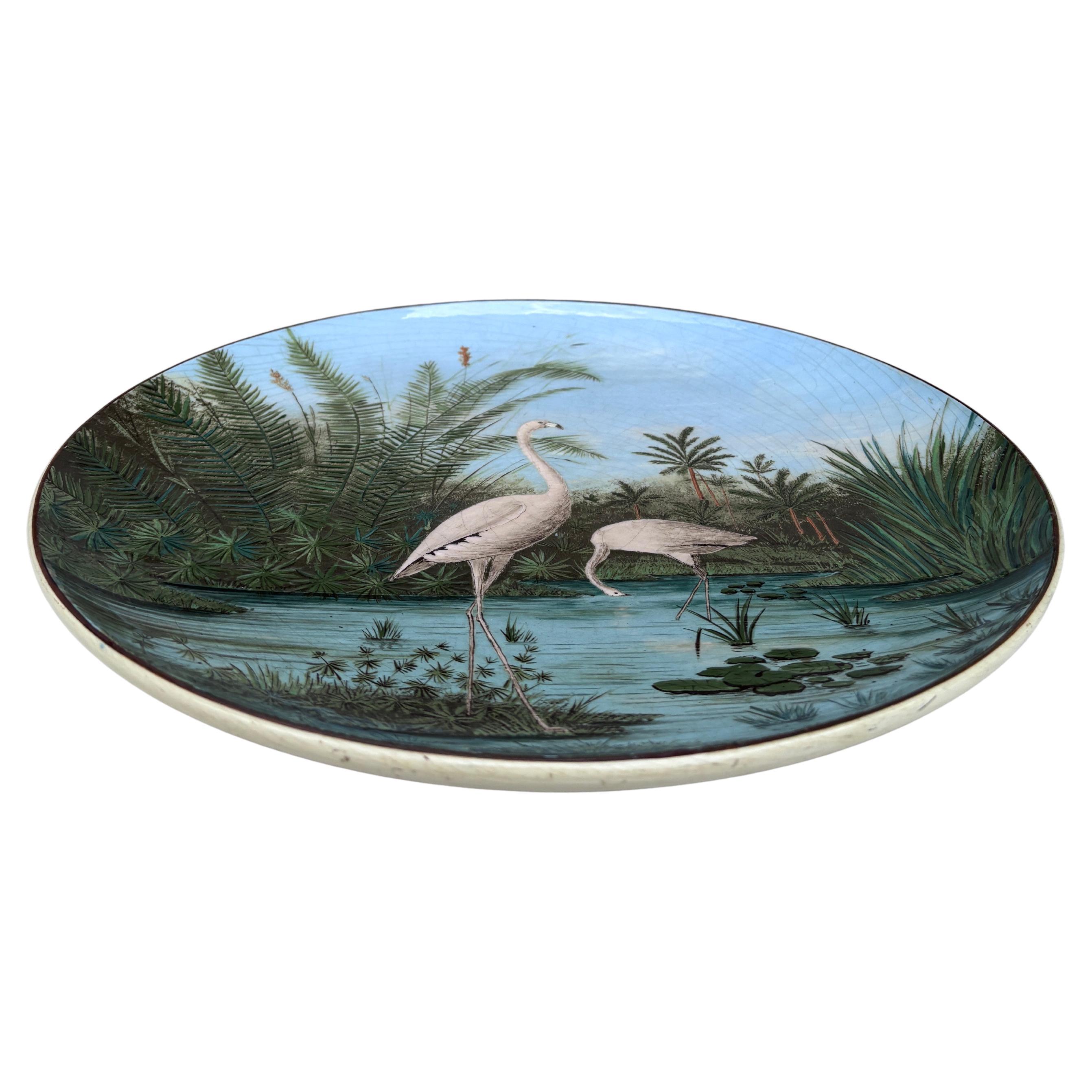 Große französische Majolika- Flamingo-Platte aus dem 19. Jahrhundert (Französisch) im Angebot