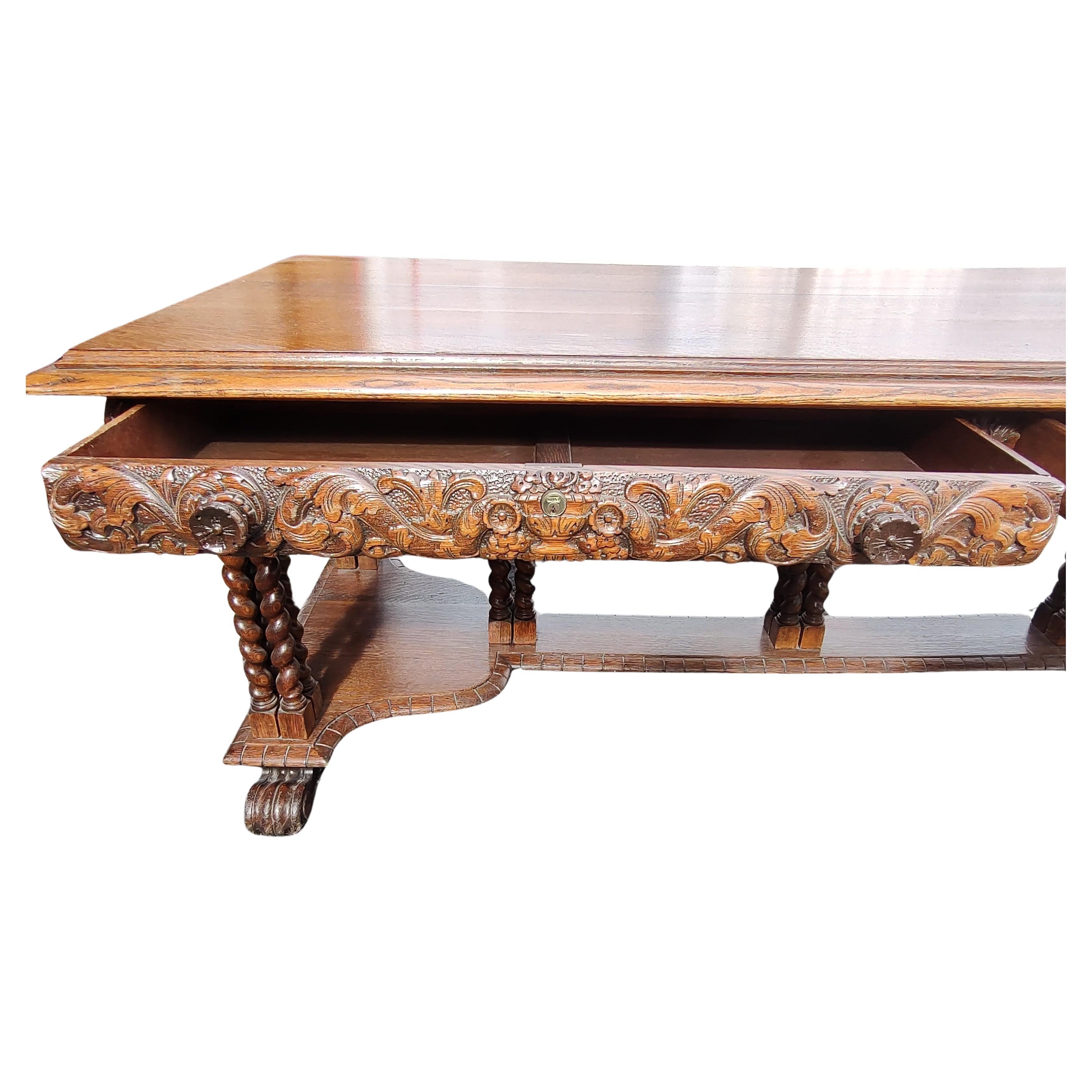 Sculpté Grande table de conférence en chêne français du XIXe siècle pour bibliothèque Bureau des partenaires en vente