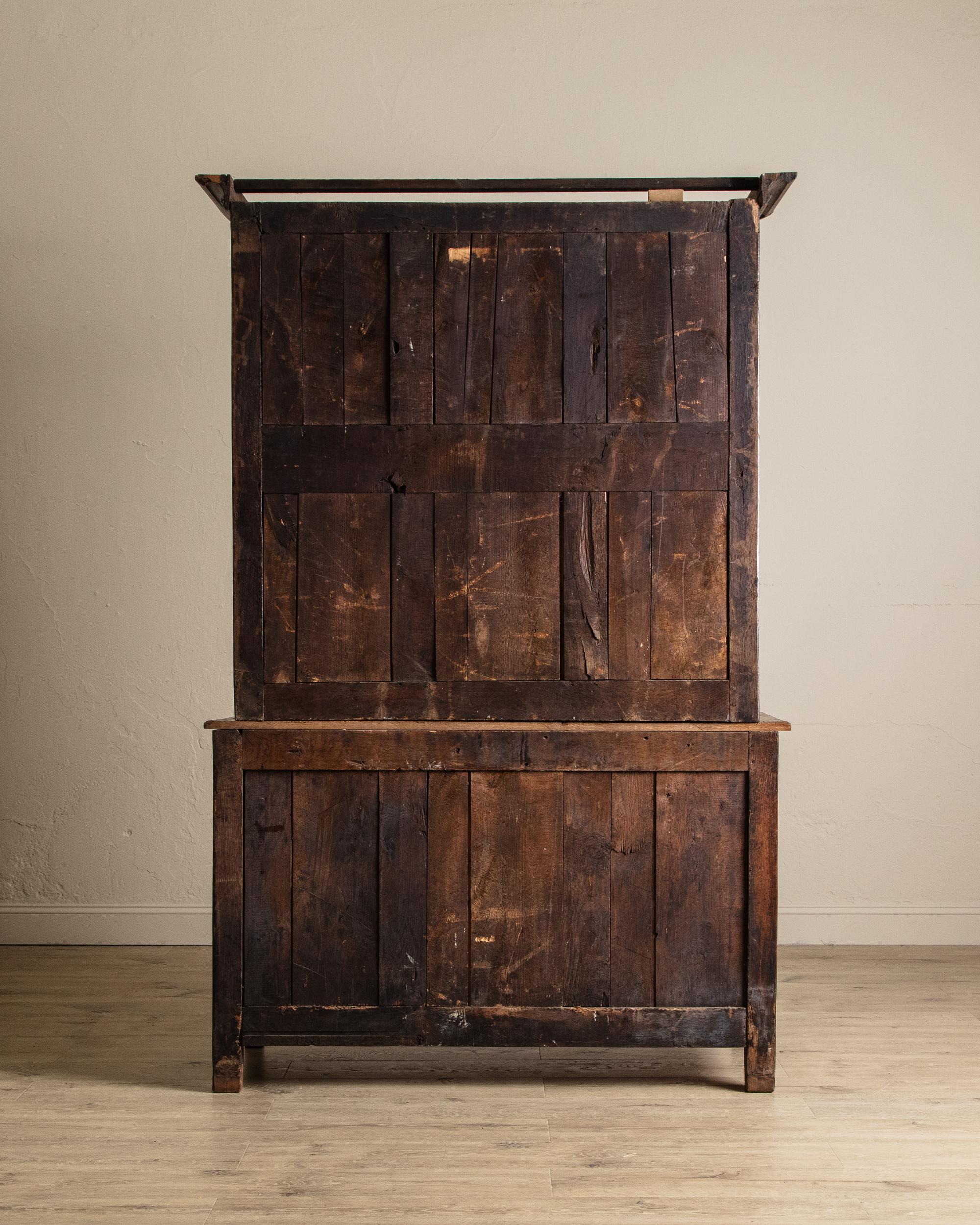 Laiton Grand meuble à deux portes aveugles en chêne français du XIXe siècle, France, années 1860 en vente