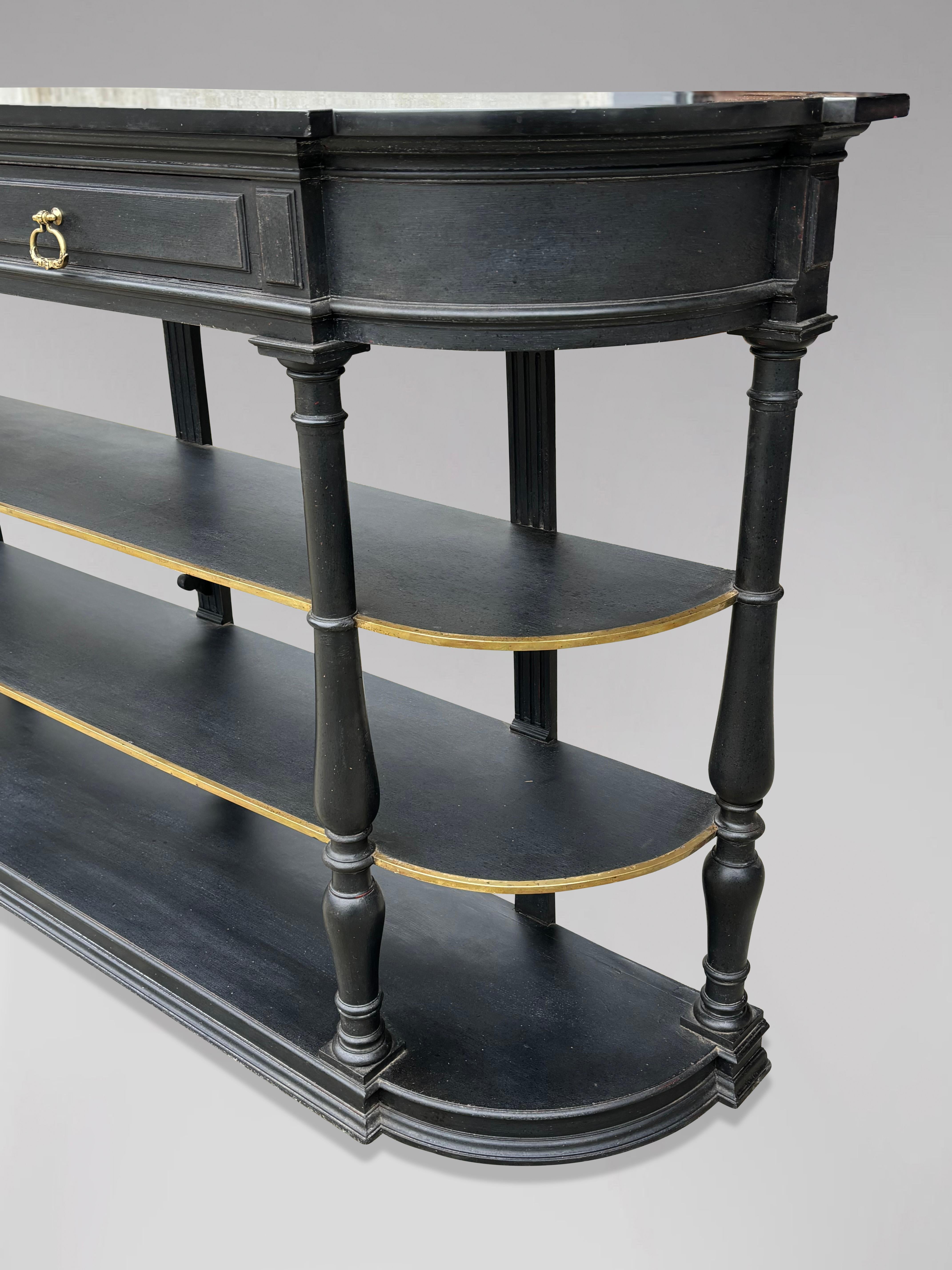Peint Grande table console française du 19e siècle peinte en marbre noir en vente