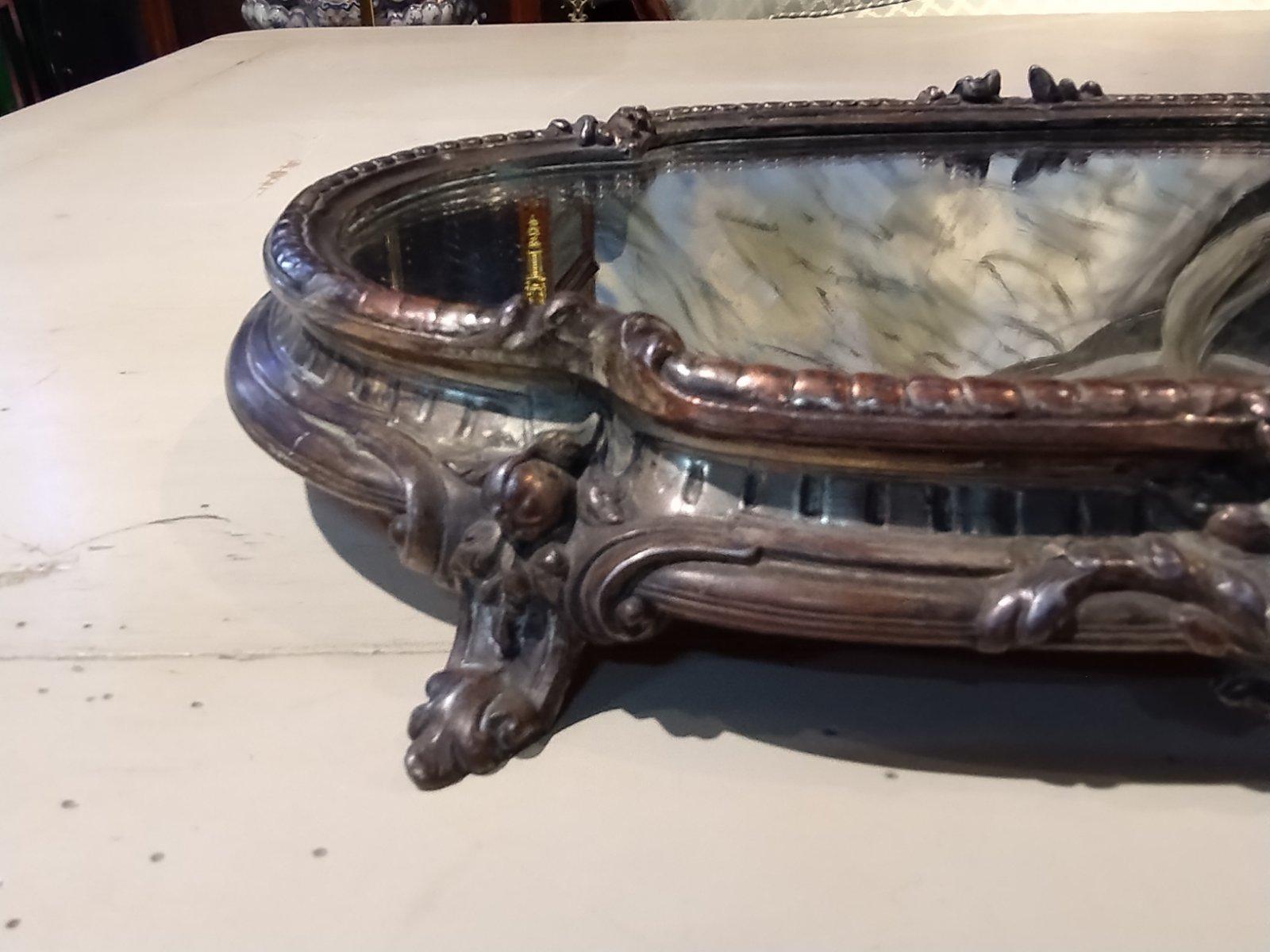 19th Century Large French Silver Plated Oval Centre Piece with Mirror Top For Sale 1
