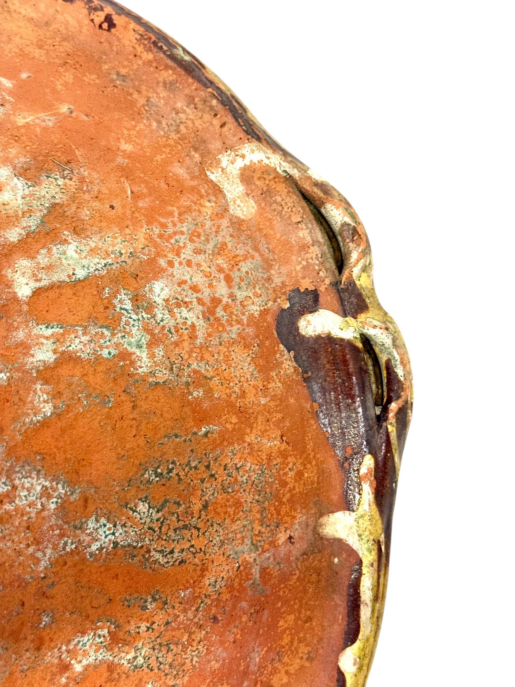 Grande ciotola francese in terracotta del XIX secolo con patina rustica gialla in vendita 7
