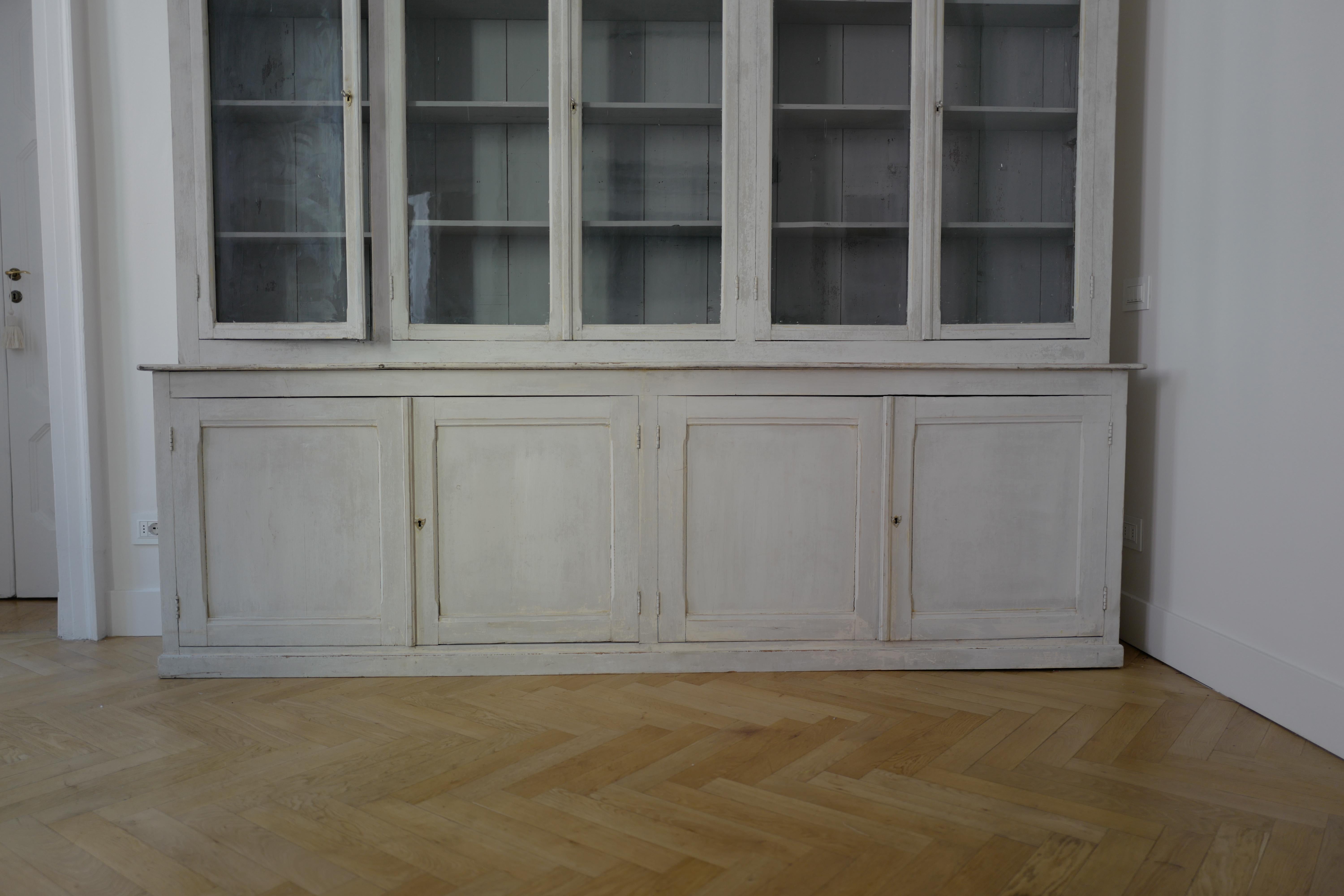 French Provincial 19th Century Large French White Oak Painted Light Grey Bookshelf For Sale
