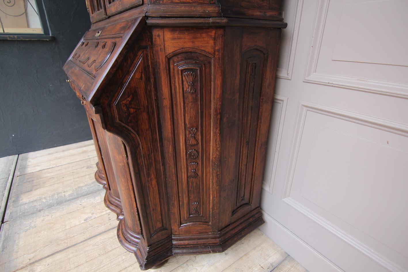 19th Century Large German Baroque Style Secretary a Deux Corps For Sale 4