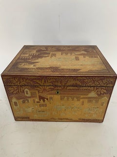 19th Century Large Gilt Lacquer Chinese Tea Caddy