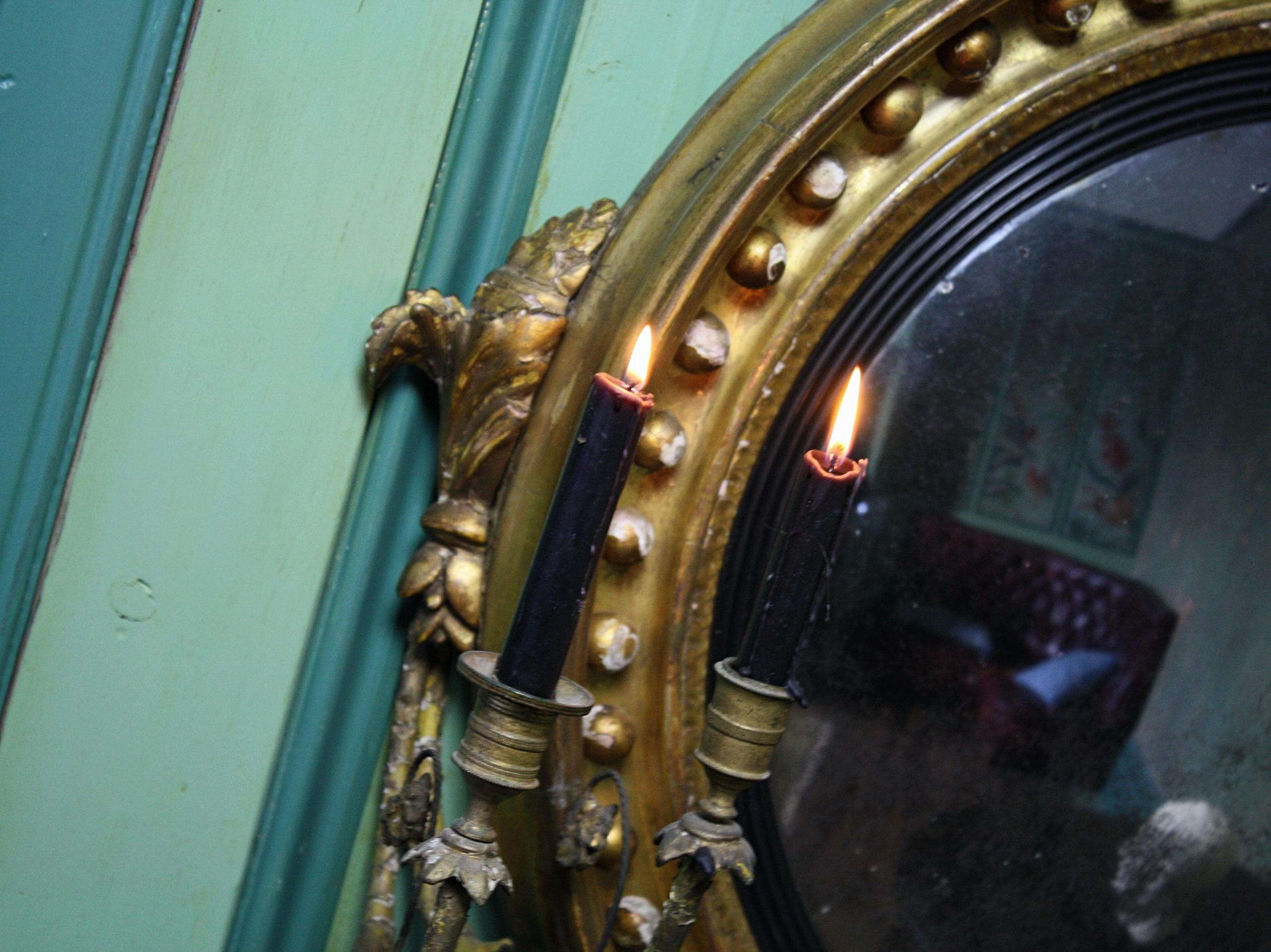 19th Century Large Girandole Convex Giltwood Mirror Oxidised Foxed Plate 9