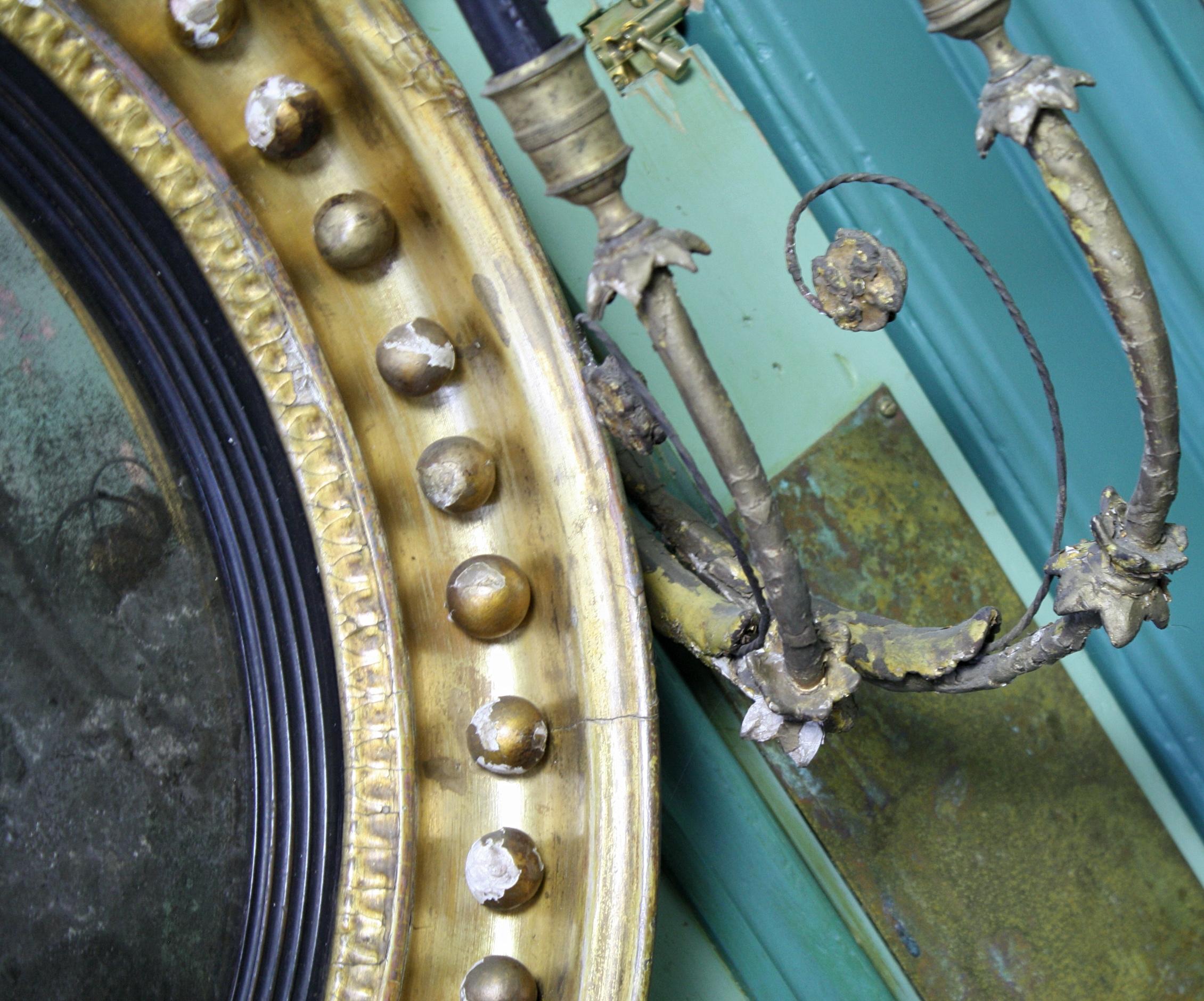 19th Century Large Girandole Convex Giltwood Mirror Oxidised Foxed Plate 11
