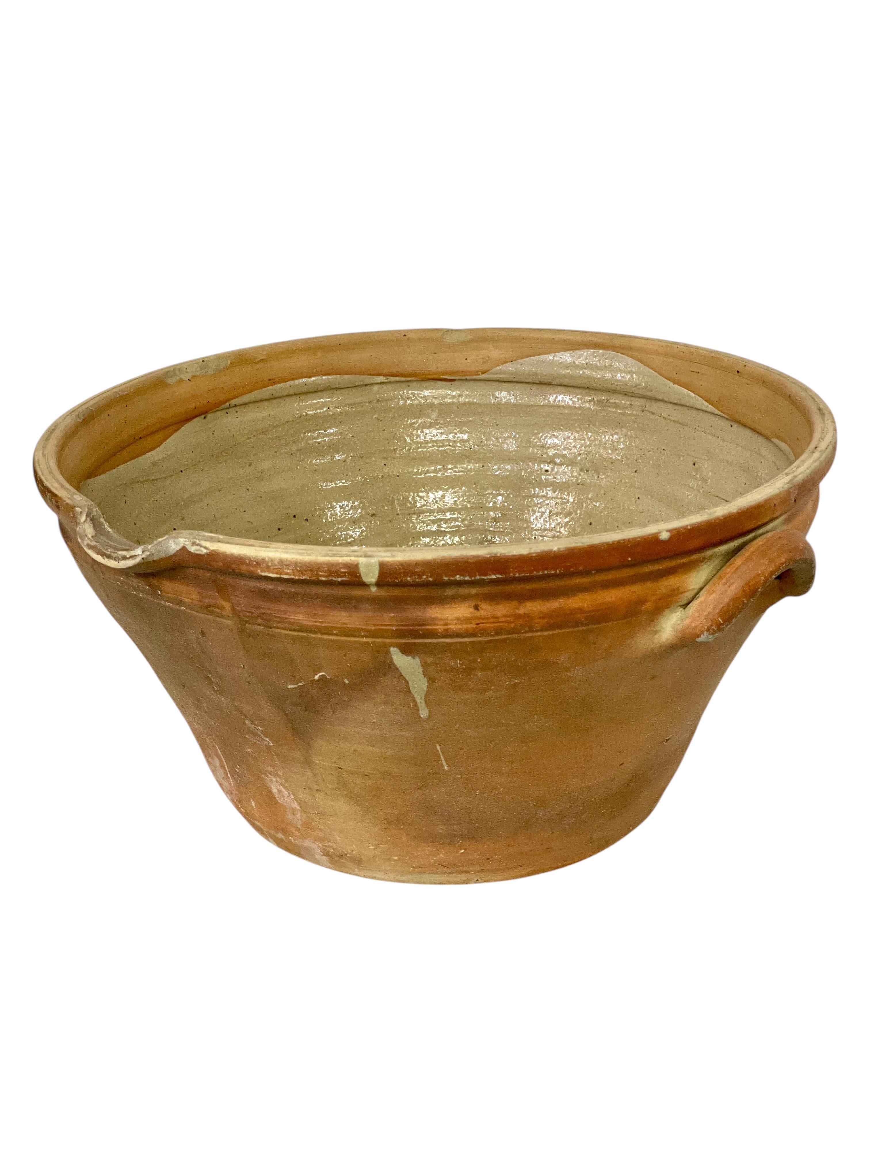Gran cuenco de terracota vidriada del siglo XIX en venta 5