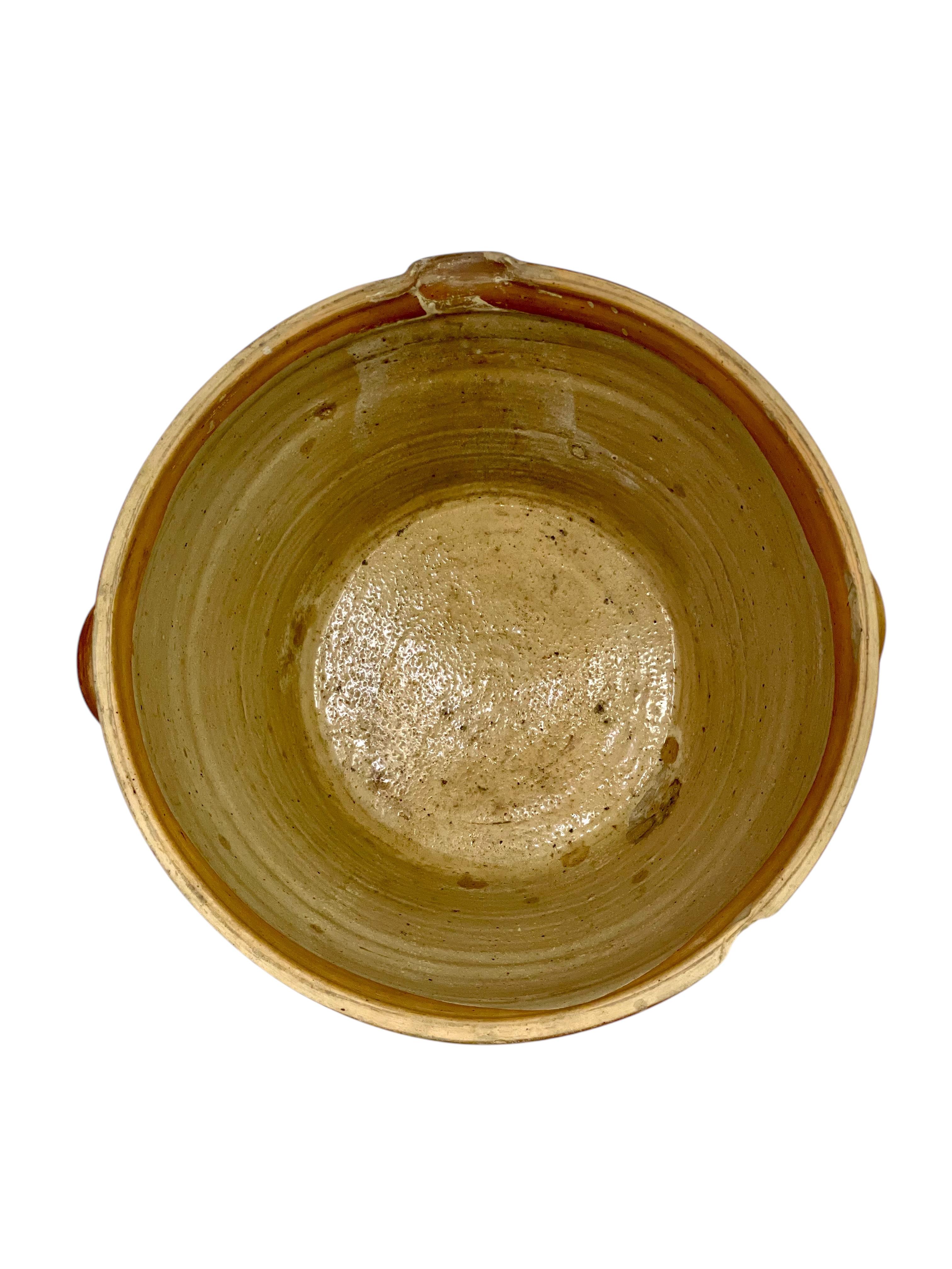 Gran cuenco de terracota vidriada del siglo XIX en venta 3