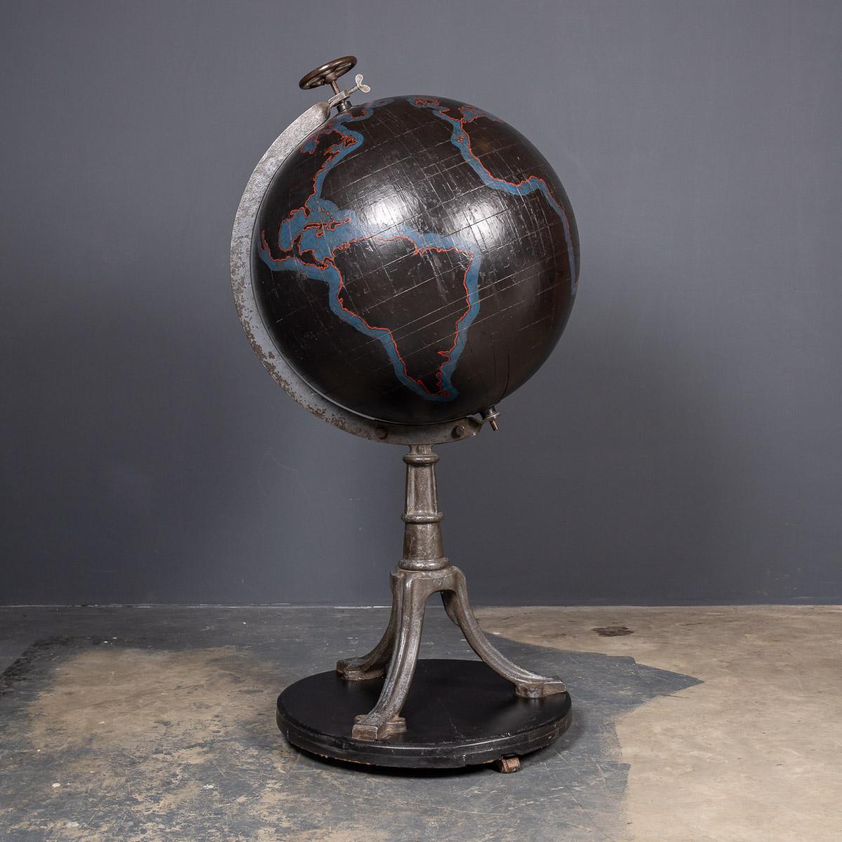 19th Century Large Globe for Brussels National Institute of Geography, c.1890 In Good Condition In Royal Tunbridge Wells, Kent